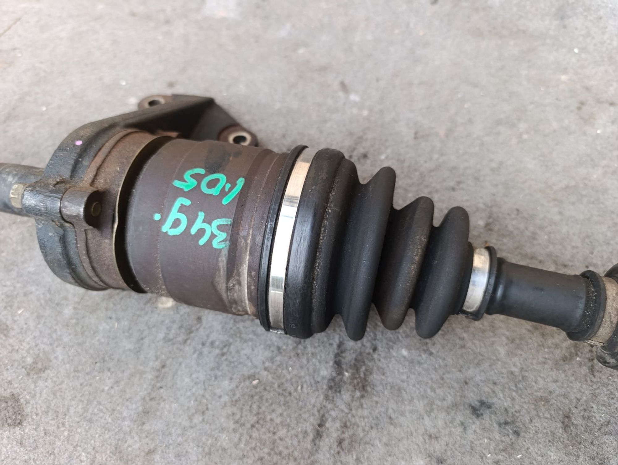 https://ycs.partsauto.market/partsauto-images/thmbs/userImages/d9b05010c61782443e0b3e264cf05921/part/83d124b7-92f7-4fa0-a368-b554566d0873_1784046008596.jpg