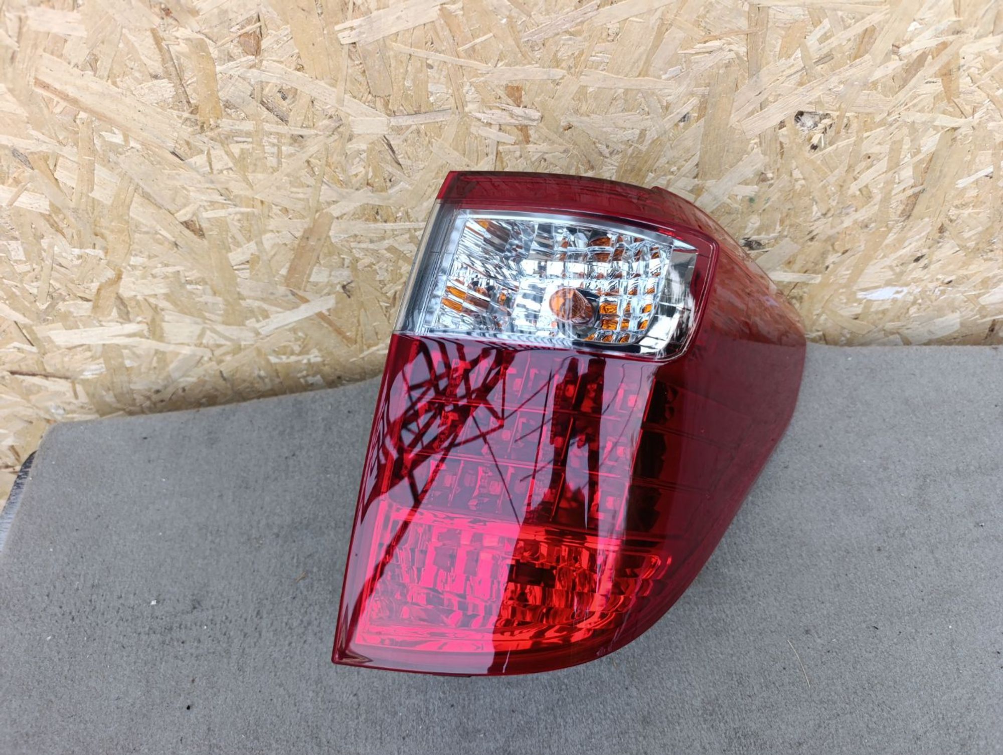 https://ycs.partsauto.market/partsauto-images/thmbs/userImages/d9b05010c61782443e0b3e264cf05921/part/854faf62-a7b6-430a-bc25-d06132300dee_1784734003300.jpg