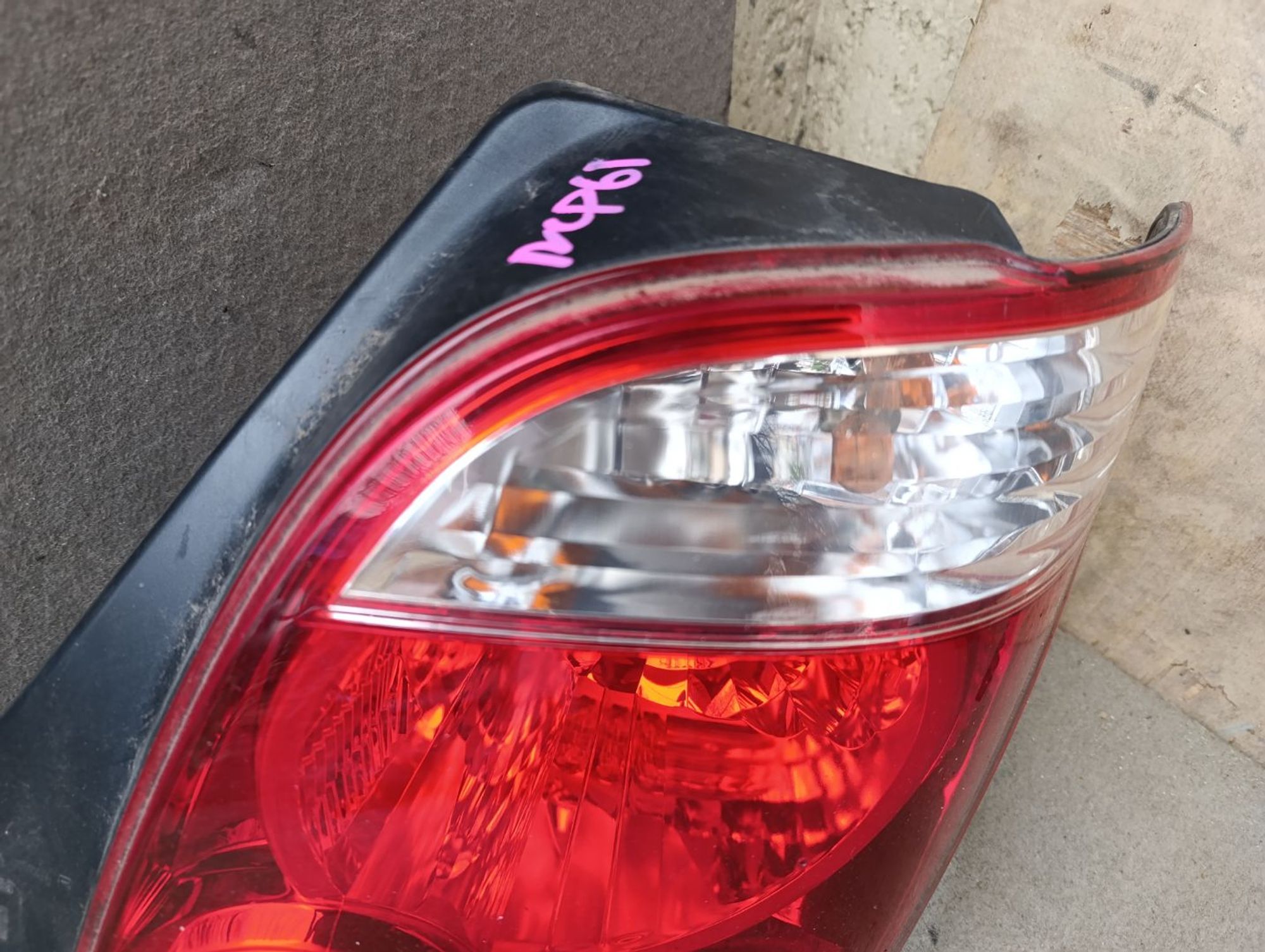 Фонарь,стоп задний правый Toyota Ist Ncp61, 8000 рублей, Ленина