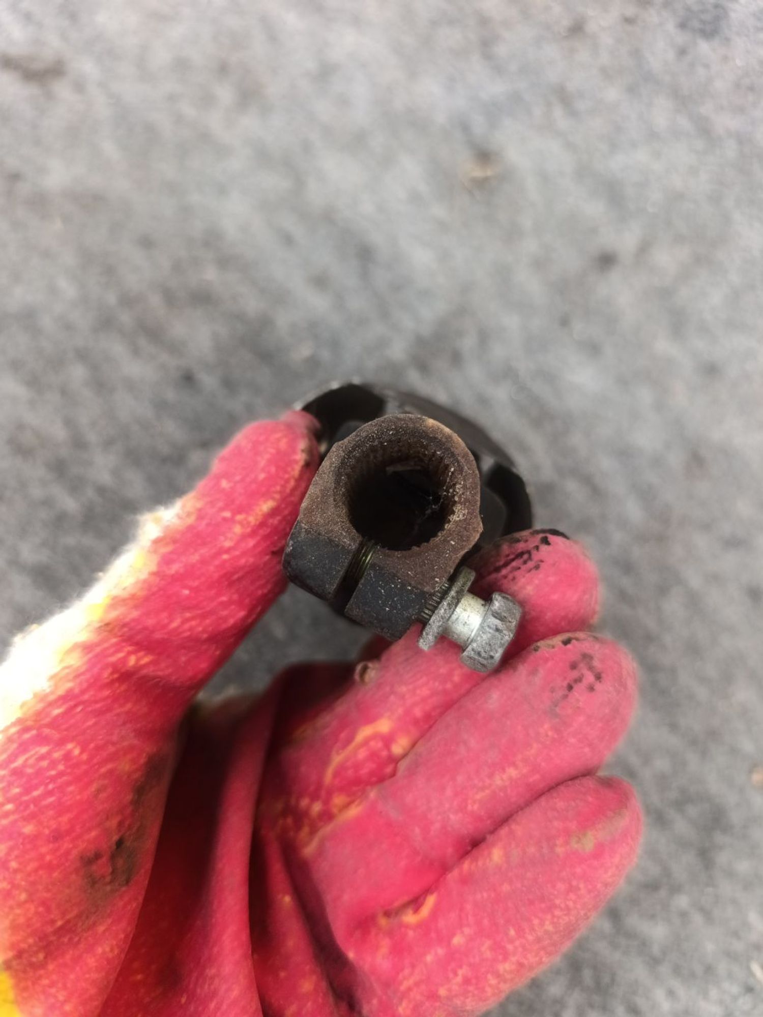 https://ycs.partsauto.market/partsauto-images/thmbs/userImages/d9b05010c61782443e0b3e264cf05921/part/85fd9fbd-f8b4-430e-82a4-4971950c7cd7_1779633064880.jpg