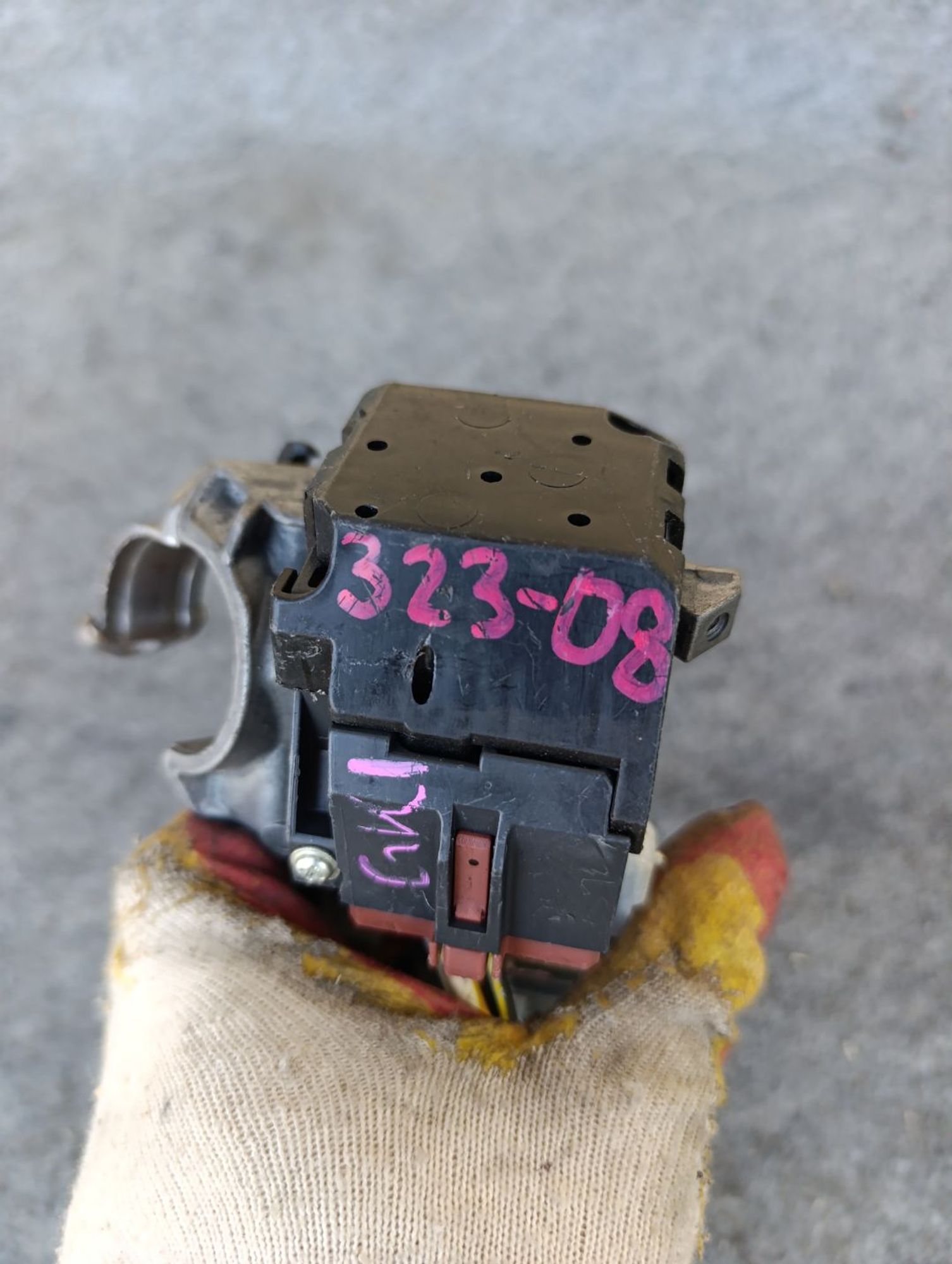 https://ycs.partsauto.market/partsauto-images/thmbs/userImages/d9b05010c61782443e0b3e264cf05921/part/875d1b6c-1b6c-4ef7-a254-9b97f7a48197_1783435168823.jpg