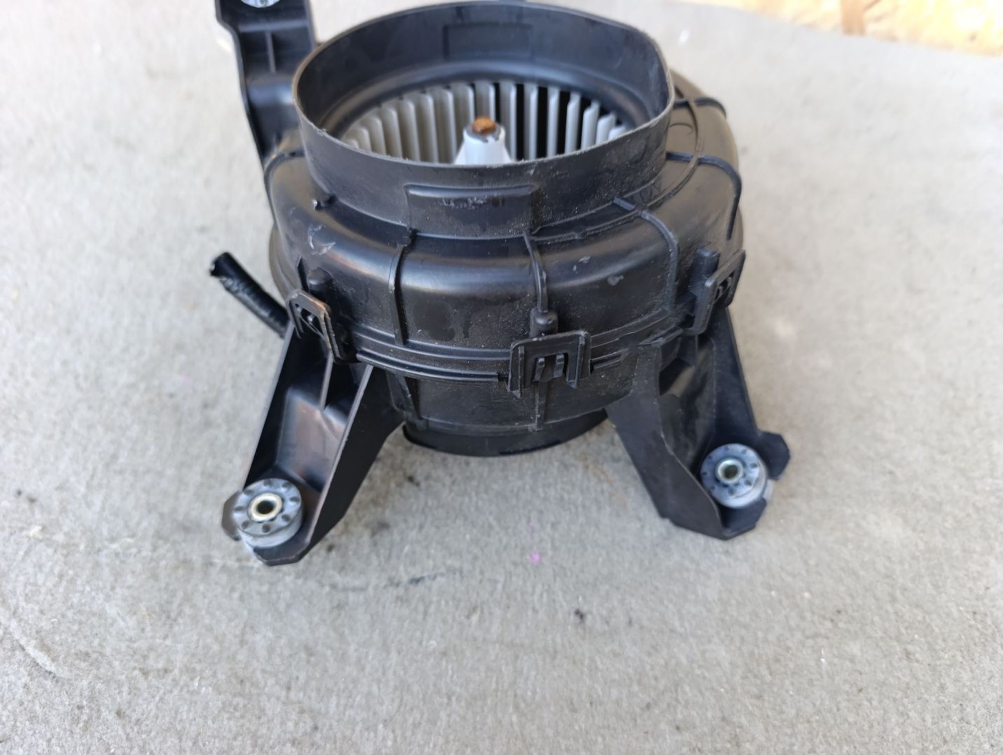 https://ycs.partsauto.market/partsauto-images/thmbs/userImages/d9b05010c61782443e0b3e264cf05921/part/87d5d448-3cbc-4b43-9c00-4c83d0f8411c_1785509614040.jpg