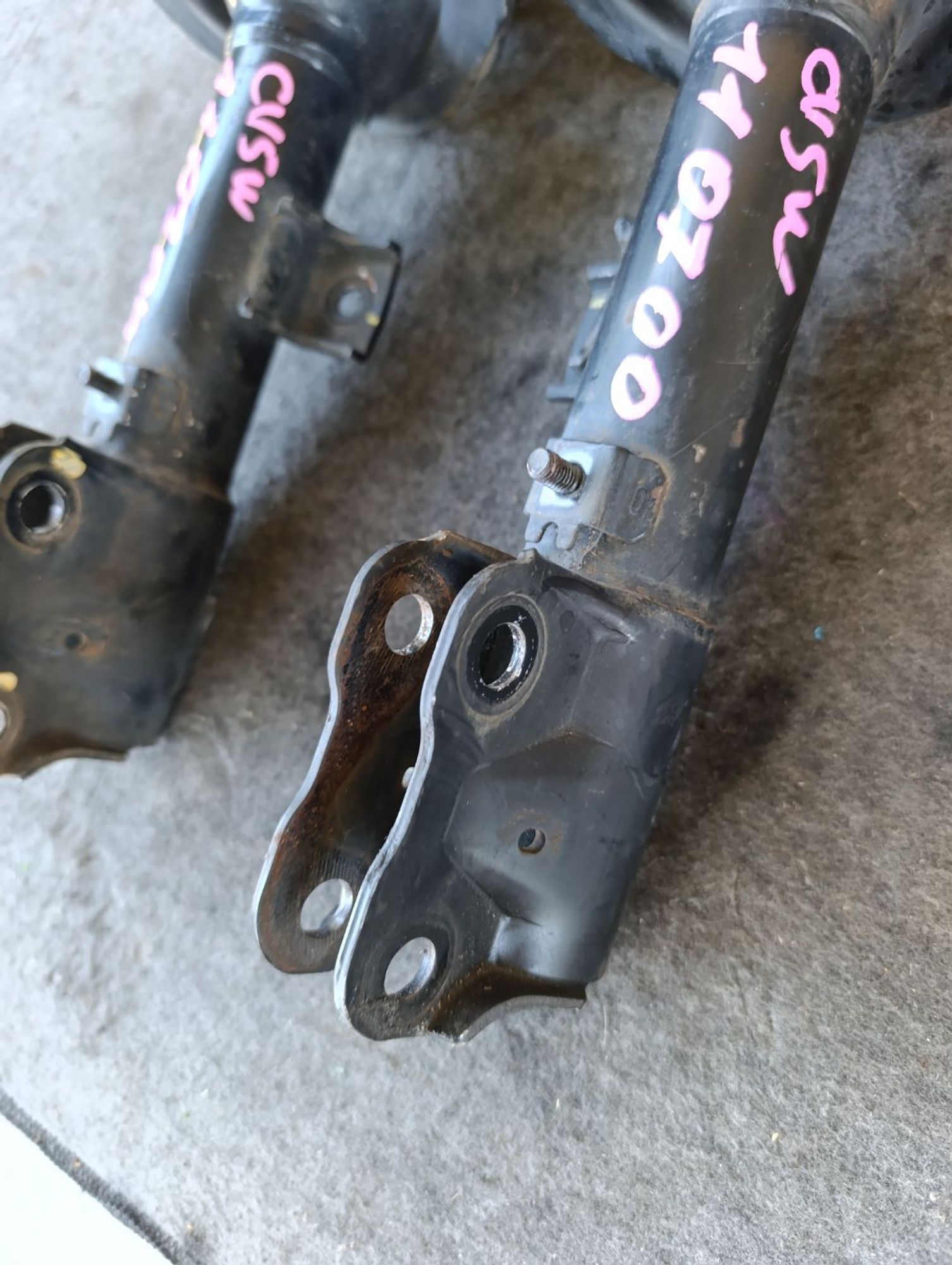 https://ycs.partsauto.market/partsauto-images/thmbs/userImages/d9b05010c61782443e0b3e264cf05921/part/893dc8fa-9c26-4fc6-b477-f99eae9e6106_1783758482194.jpg