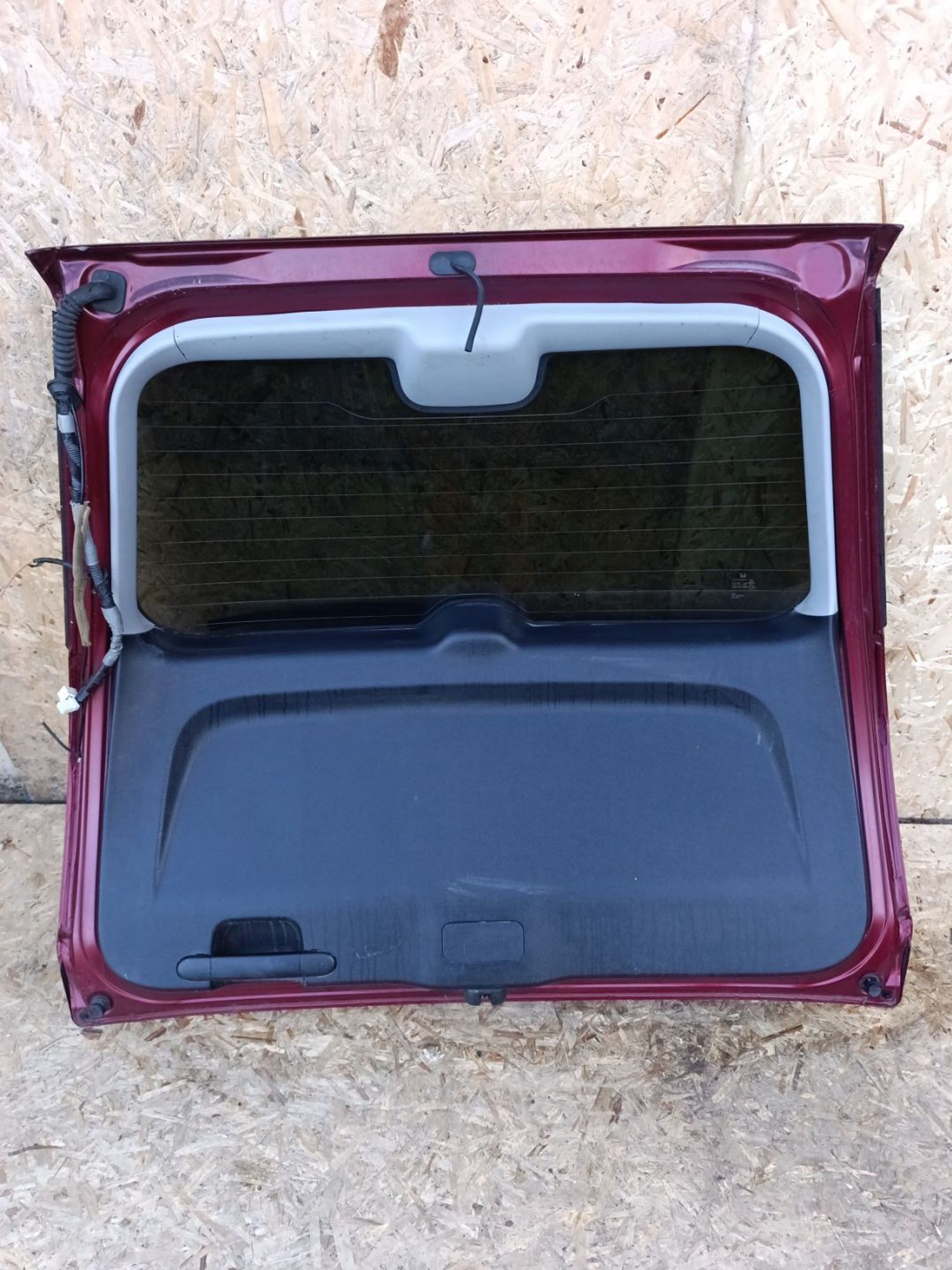 https://ycs.partsauto.market/partsauto-images/thmbs/userImages/d9b05010c61782443e0b3e264cf05921/part/8a0ec2dd-4835-43b7-aa07-6746386cf524_1781973483345.jpg