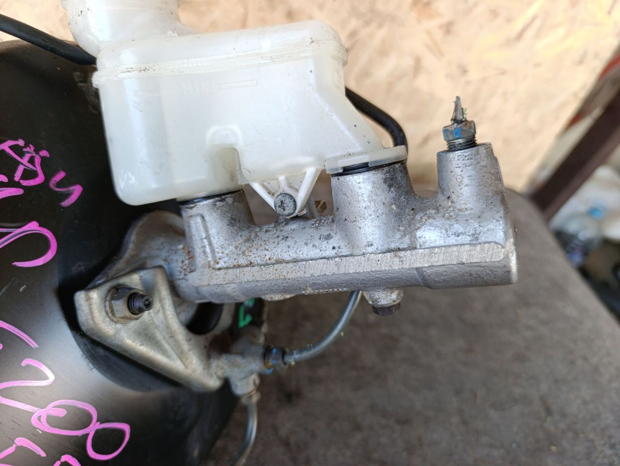 https://ycs.partsauto.market/partsauto-images/thmbs/userImages/d9b05010c61782443e0b3e264cf05921/part/8a1c7e7f-84af-4d49-907f-4580c73bf366_1783754370354.jpg