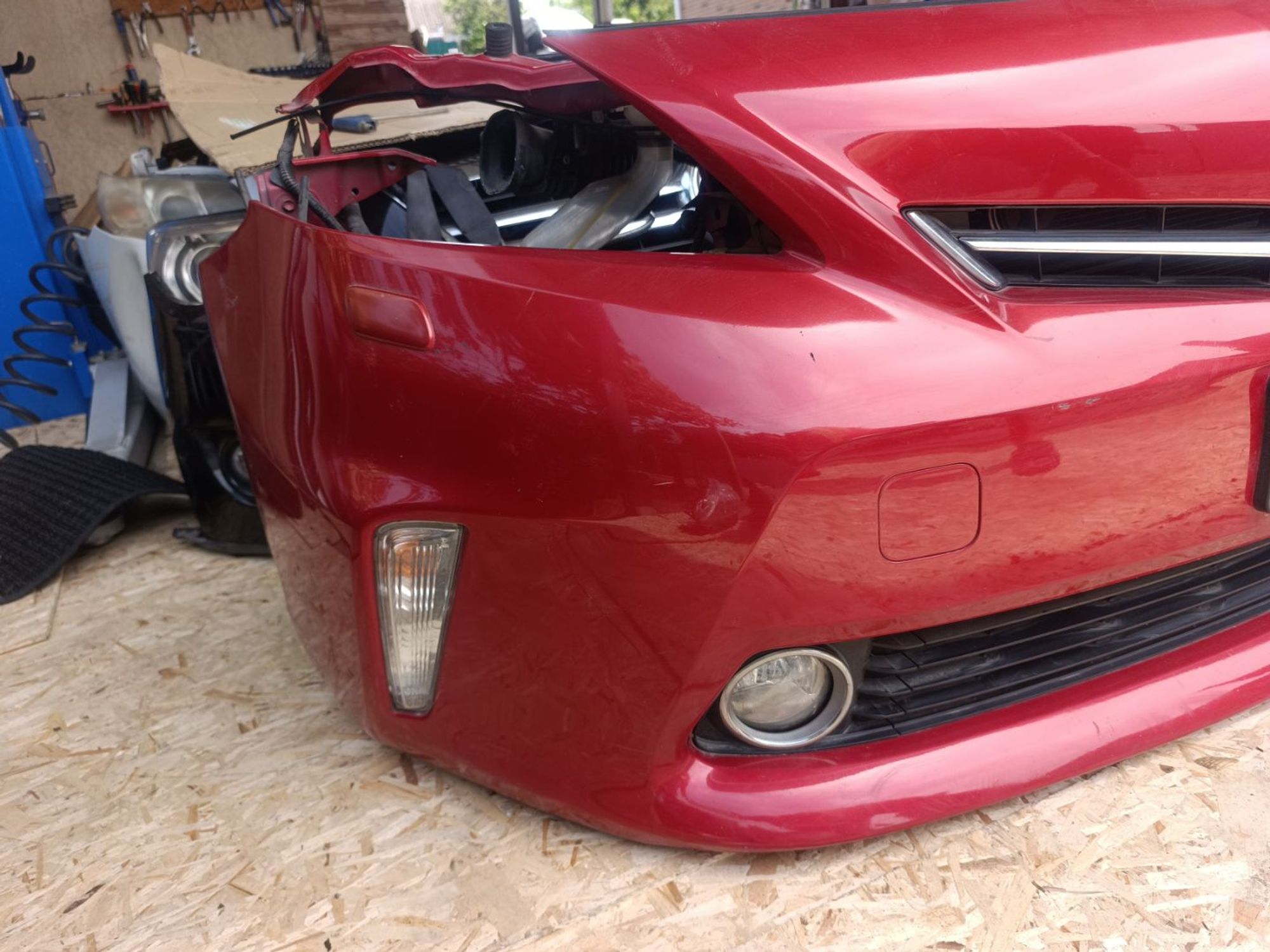 Ноускат Toyota Prius Alpha zvw41w, 65000 рублей, Ленина