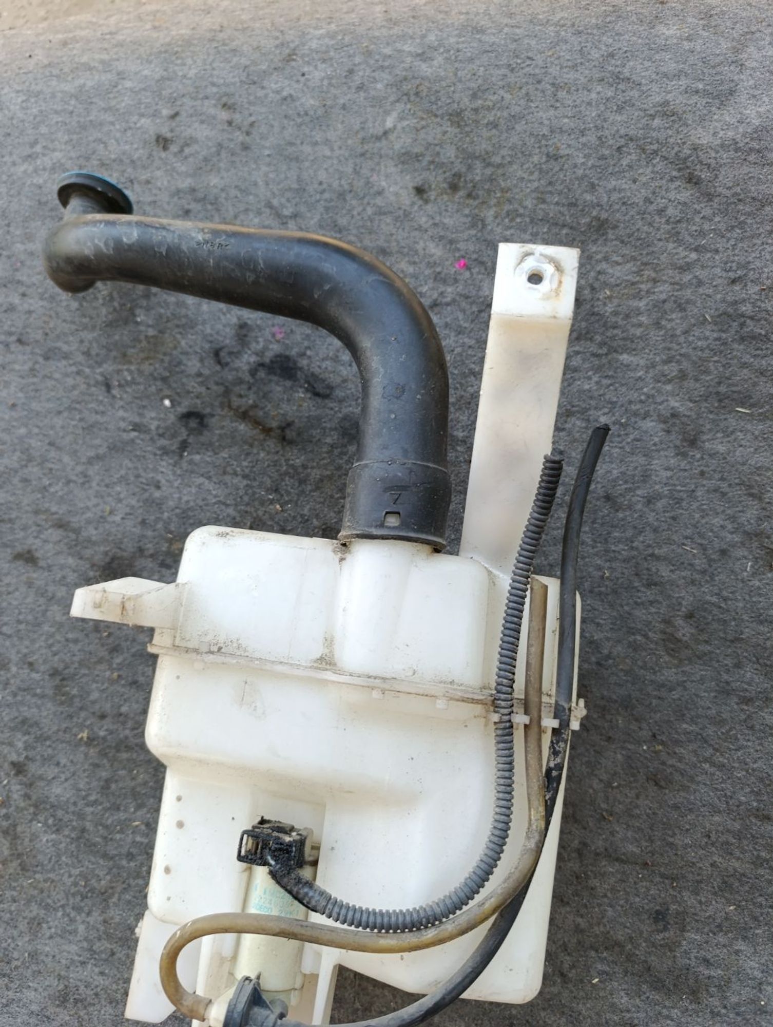 https://ycs.partsauto.market/partsauto-images/thmbs/userImages/d9b05010c61782443e0b3e264cf05921/part/8bc16603-add6-4950-99cc-6db30d1843de_1783067413600.jpg
