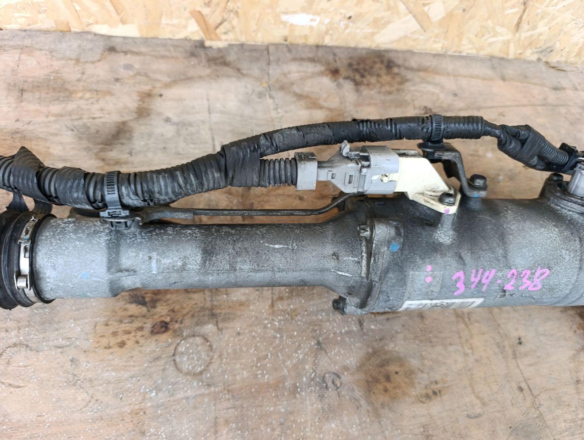 https://ycs.partsauto.market/partsauto-images/thmbs/userImages/d9b05010c61782443e0b3e264cf05921/part/8c5fc2d4-8734-40b2-8d33-1fc1f51f5c5b_1784213016295.jpg