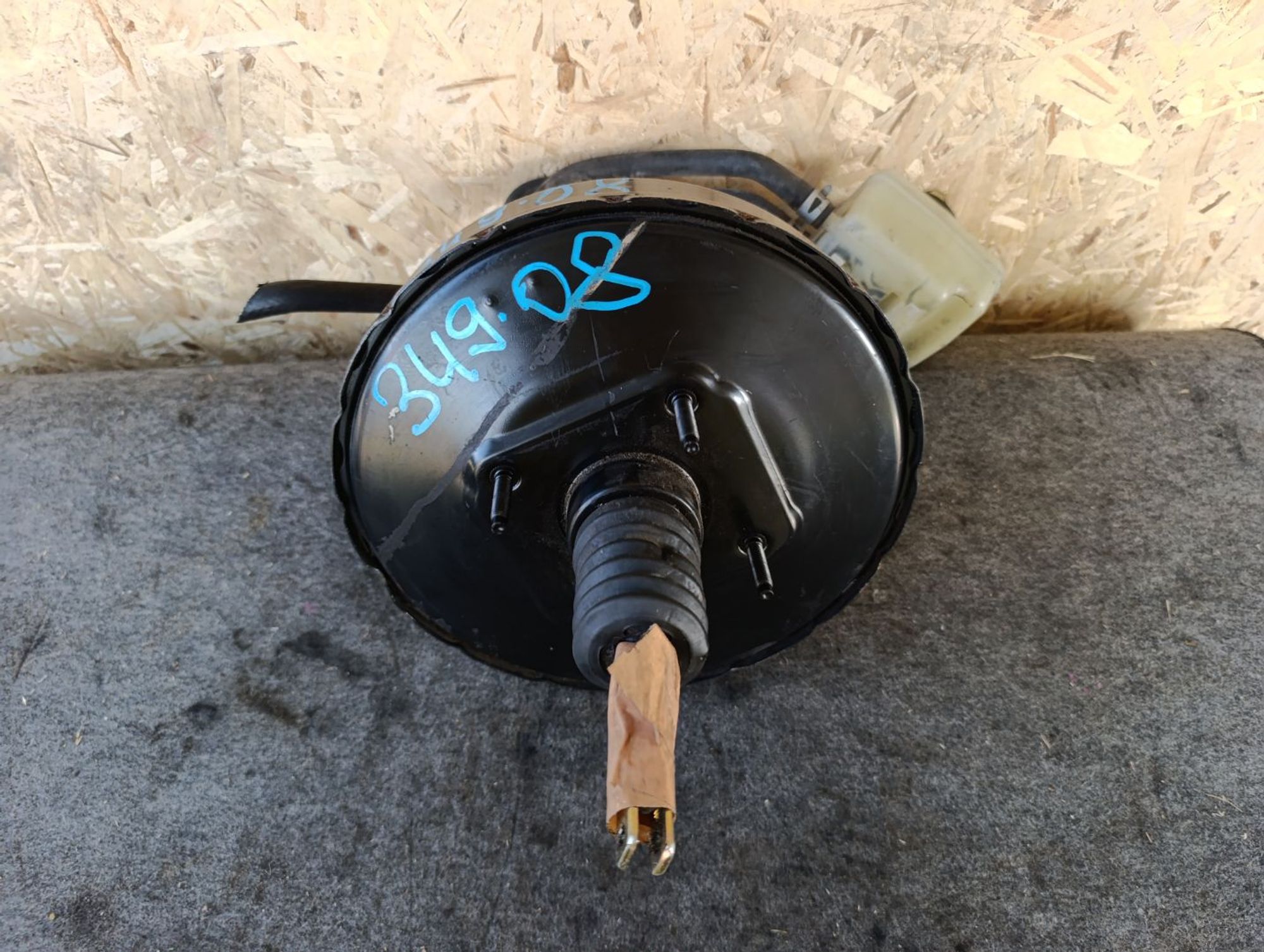 https://ycs.partsauto.market/partsauto-images/thmbs/userImages/d9b05010c61782443e0b3e264cf05921/part/8d227e5d-544e-4387-9ebd-242c32c3571b_1783751227782.jpg