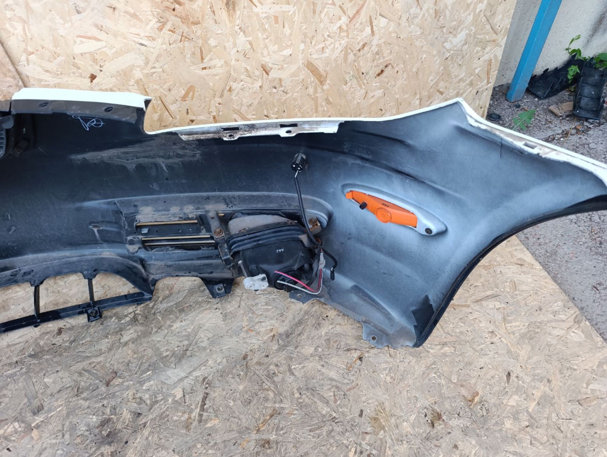 https://ycs.partsauto.market/partsauto-images/thmbs/userImages/d9b05010c61782443e0b3e264cf05921/part/8d2a3687-86a3-4356-b092-f6740e906572_1782751032054.jpg