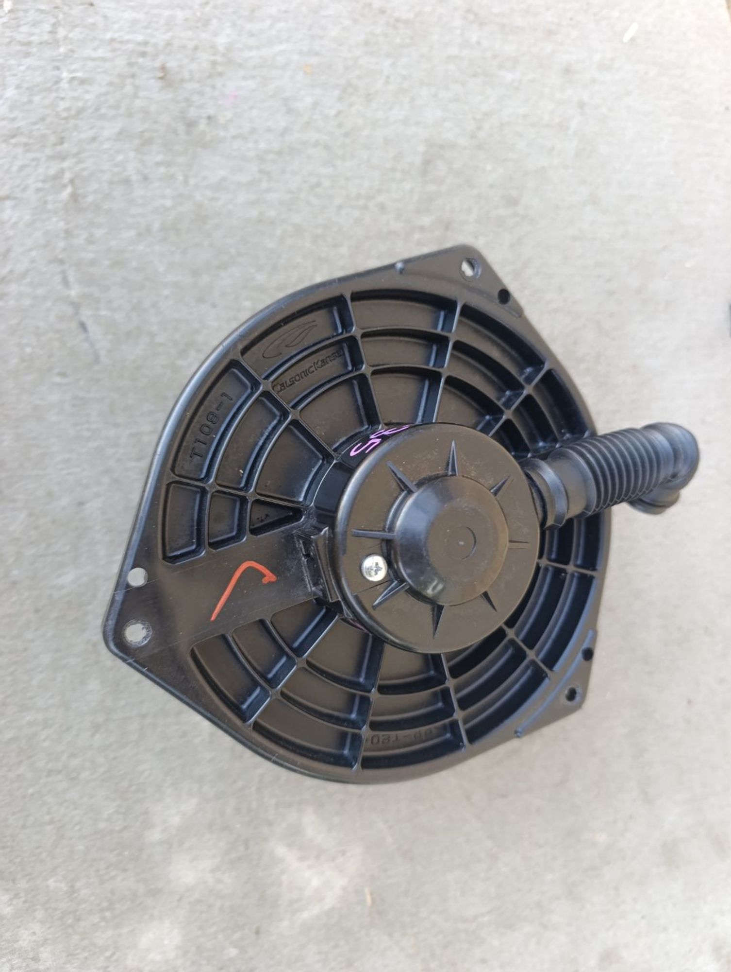 https://ycs.partsauto.market/partsauto-images/thmbs/userImages/d9b05010c61782443e0b3e264cf05921/part/8dbf2557-432d-46e4-8507-81af653ceda4_1785422902104.jpg