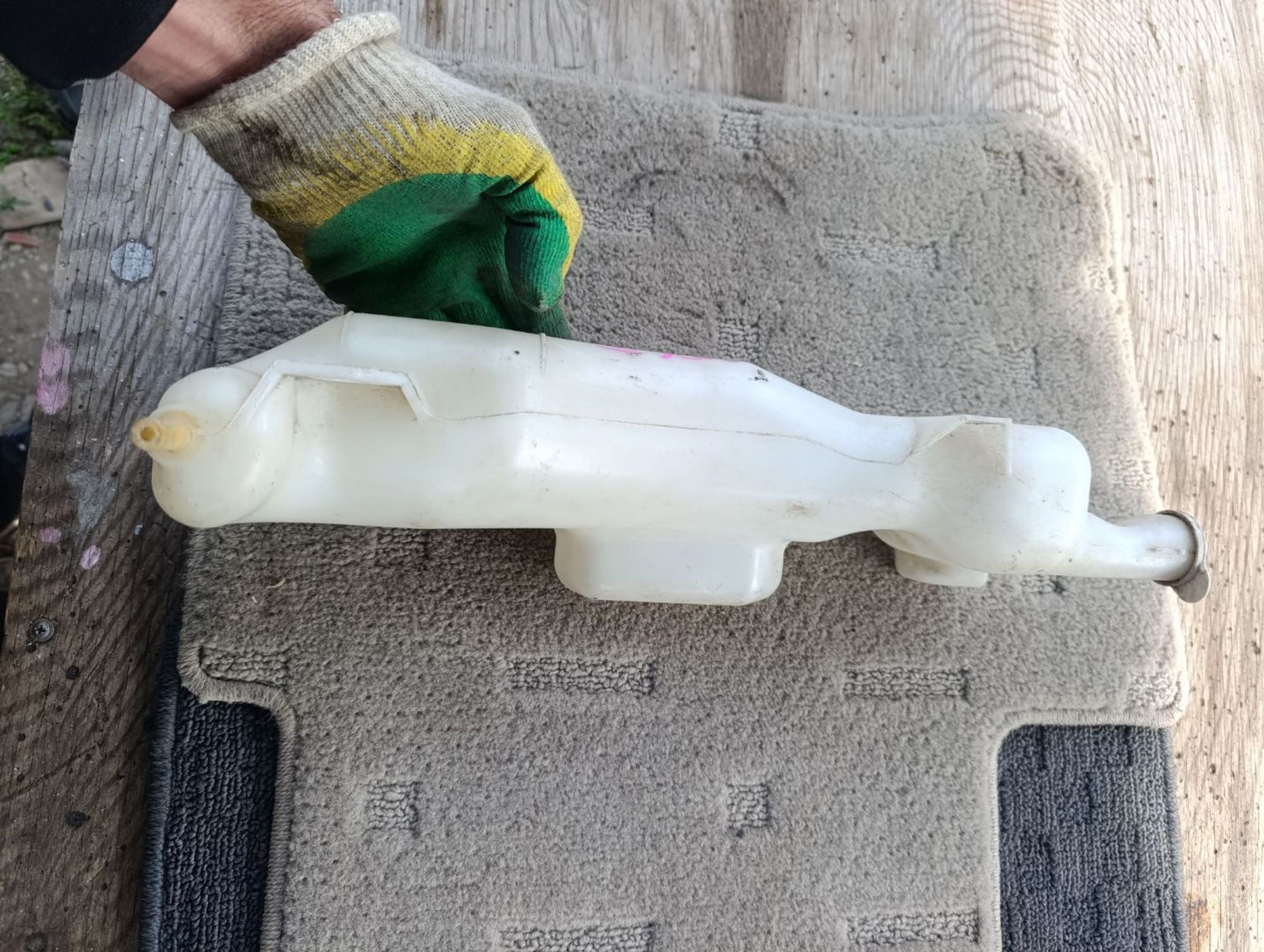 Расширительный бачок Mitsubishi Colt z21a, 250 рублей, Ленина