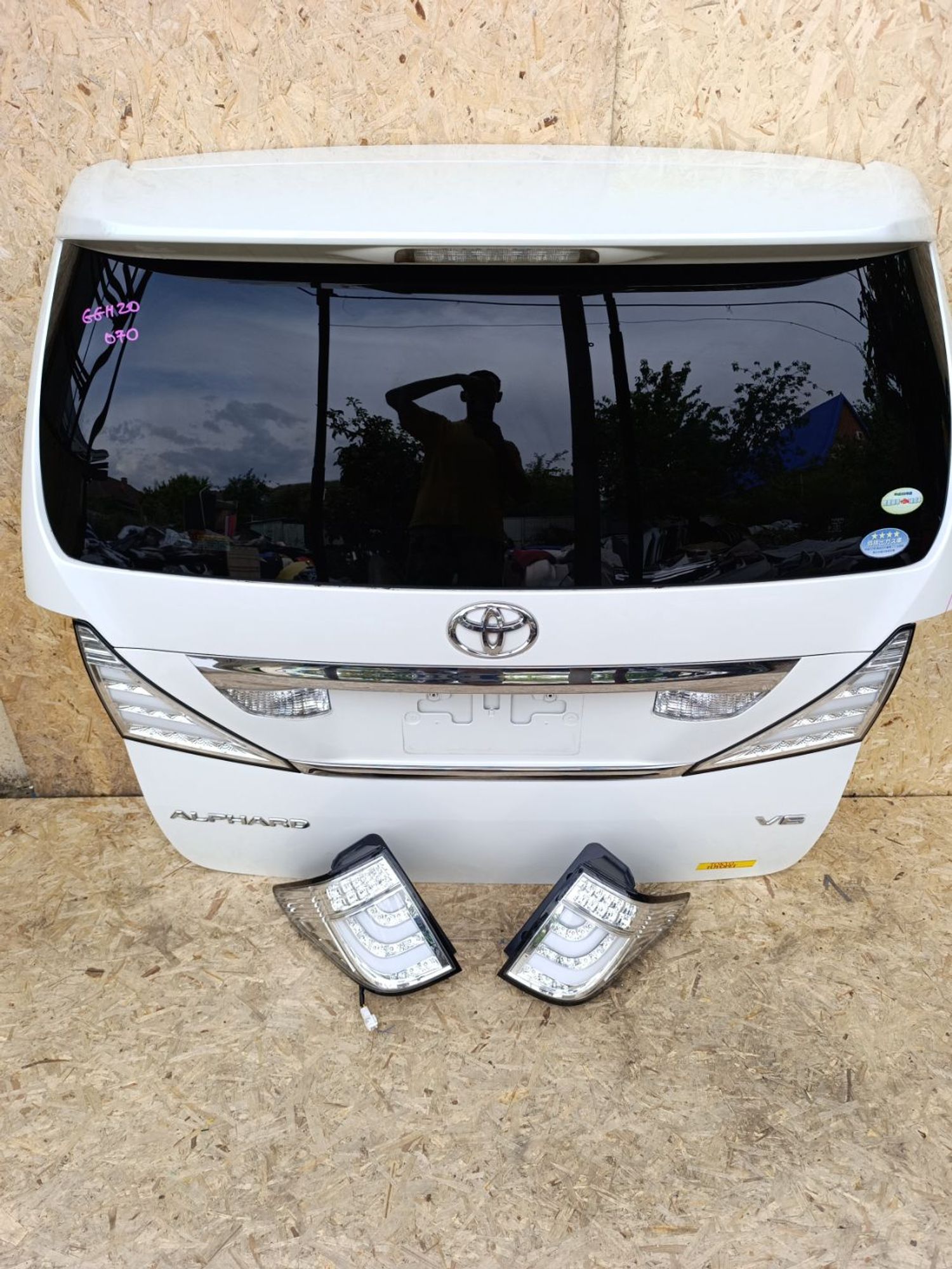 Крышка багажника Toyota Alphard GGH20W, 30000 рублей, Ленина