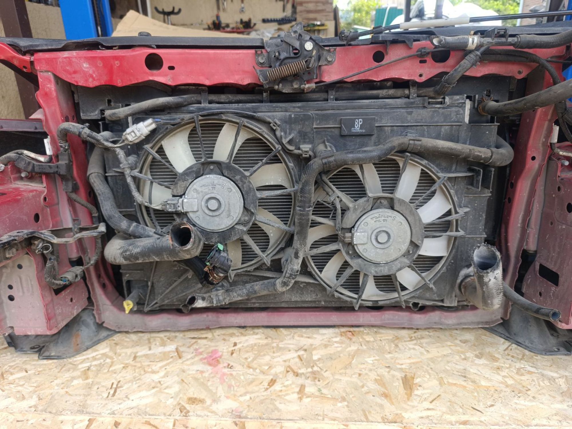 https://ycs.partsauto.market/partsauto-images/thmbs/userImages/d9b05010c61782443e0b3e264cf05921/part/8ee33ab1-b9e1-4ed6-a62d-78854360c5bb_1781090692596.jpg