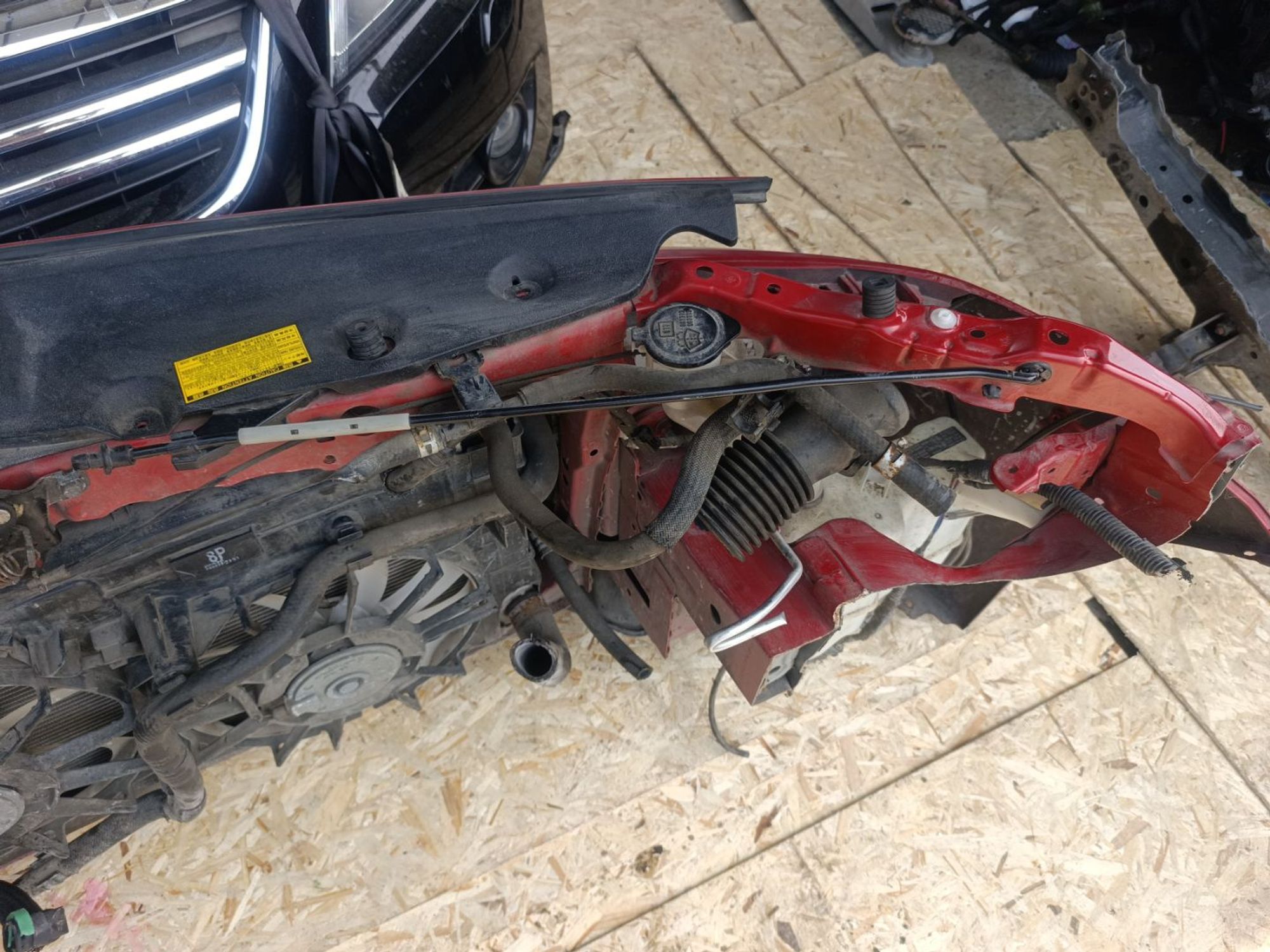 https://ycs.partsauto.market/partsauto-images/thmbs/userImages/d9b05010c61782443e0b3e264cf05921/part/8f0d4054-cef4-49ef-a575-9d12a09605c9_1781090646281.jpg