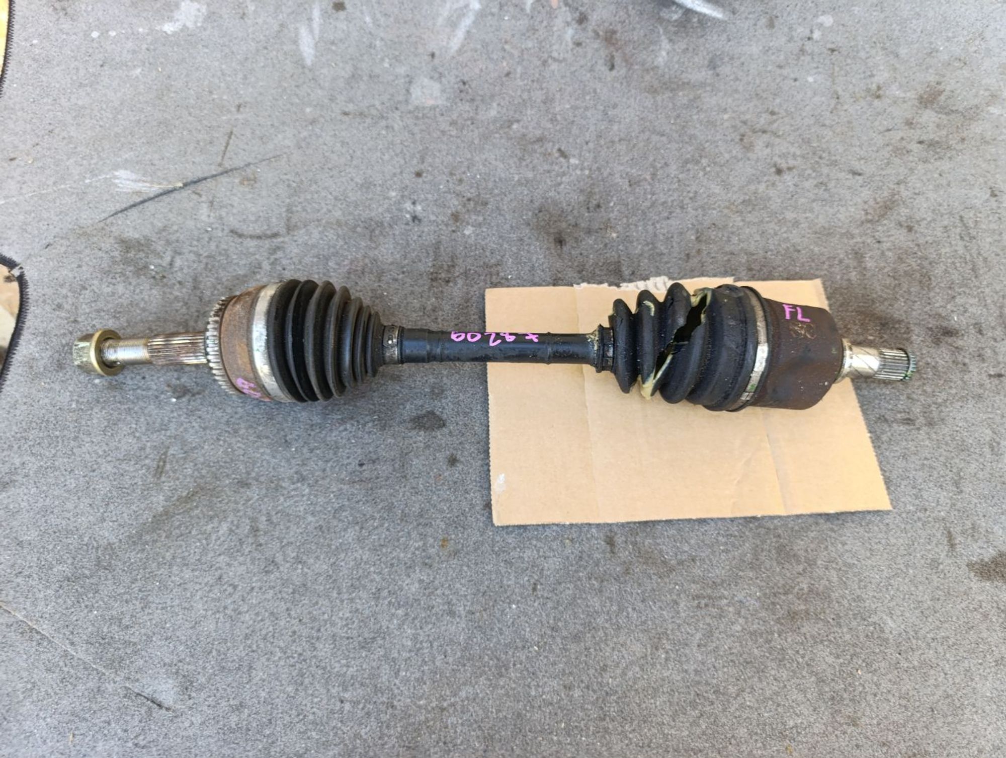 https://ycs.partsauto.market/partsauto-images/thmbs/userImages/d9b05010c61782443e0b3e264cf05921/part/8fe3adec-a236-482c-bb42-3baef4f225a7_1784123630700.jpg