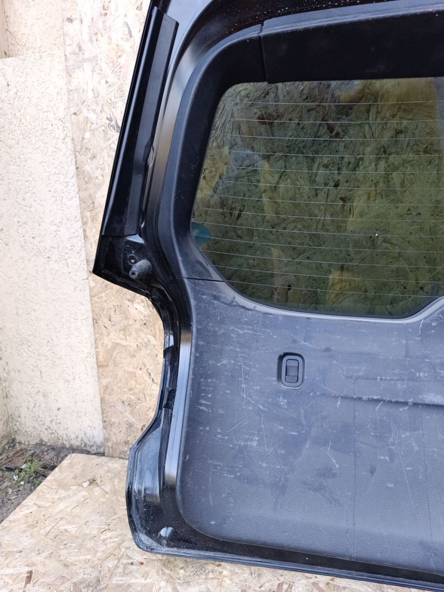https://ycs.partsauto.market/partsauto-images/thmbs/userImages/d9b05010c61782443e0b3e264cf05921/part/90601766-a2b6-4cfc-871b-93bd40800e7c_1781883918329.jpg