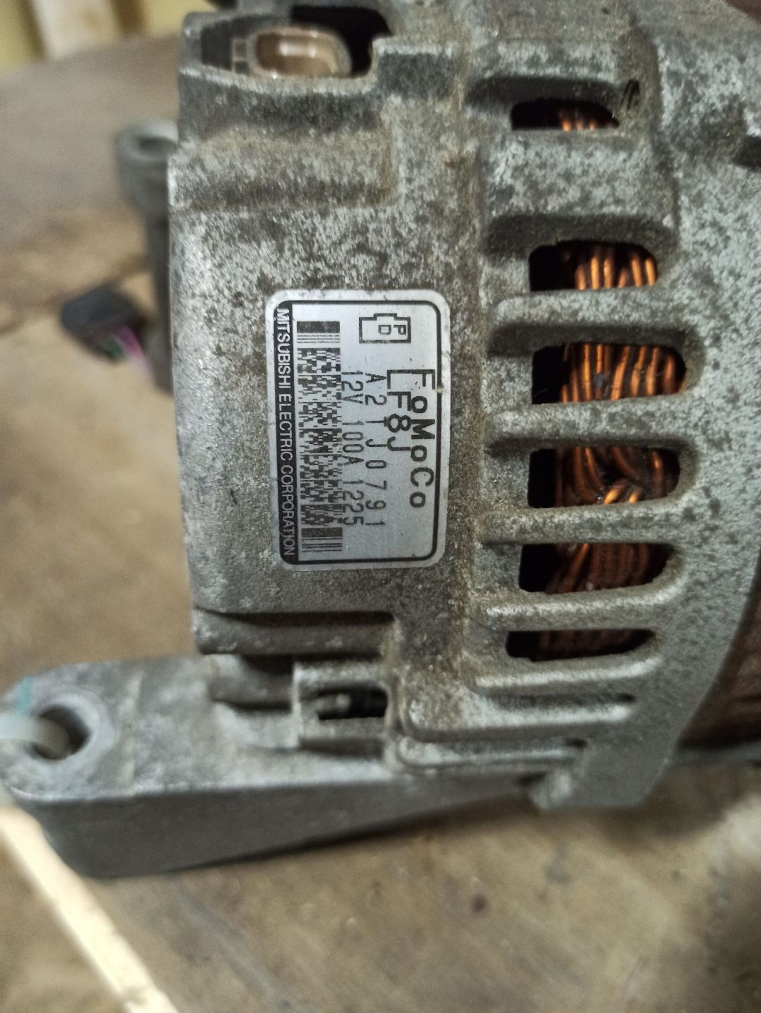 Генератор Mazda 3 BL LFDe, 3900 рублей, Ленина