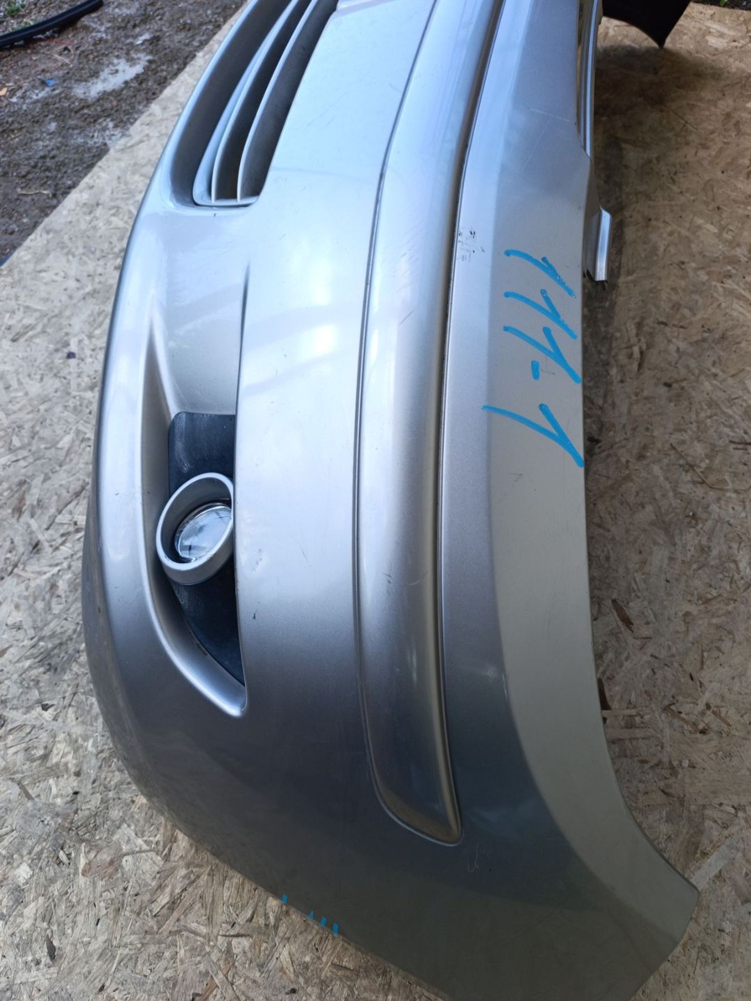 Бампер передний Mitsubishi Colt z25a, 20000 рублей, Ленина