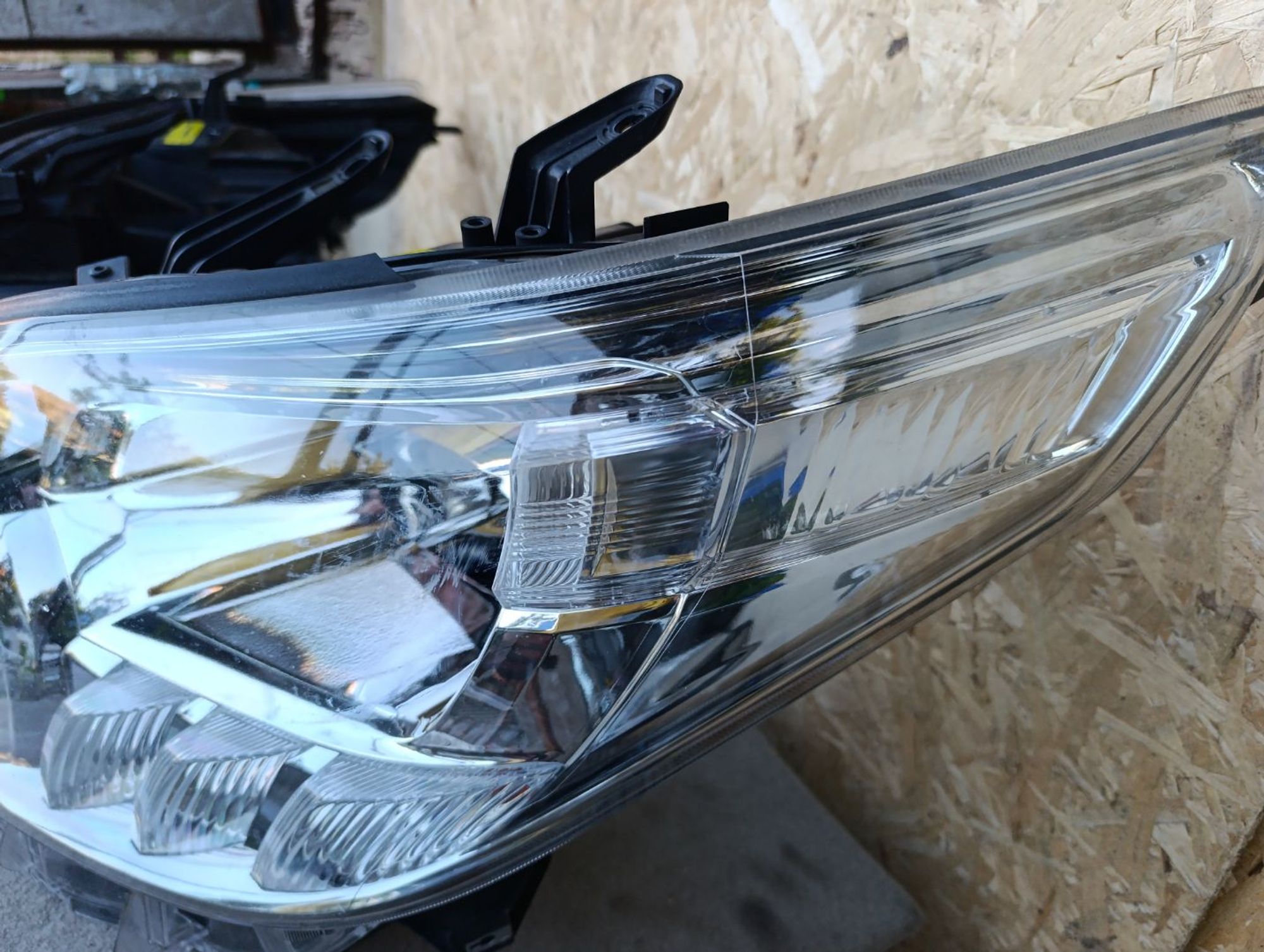 https://ycs.partsauto.market/partsauto-images/thmbs/userImages/d9b05010c61782443e0b3e264cf05921/part/9316241a-a4dd-4e7f-9274-383c53bd5c63_1785340361753.jpg