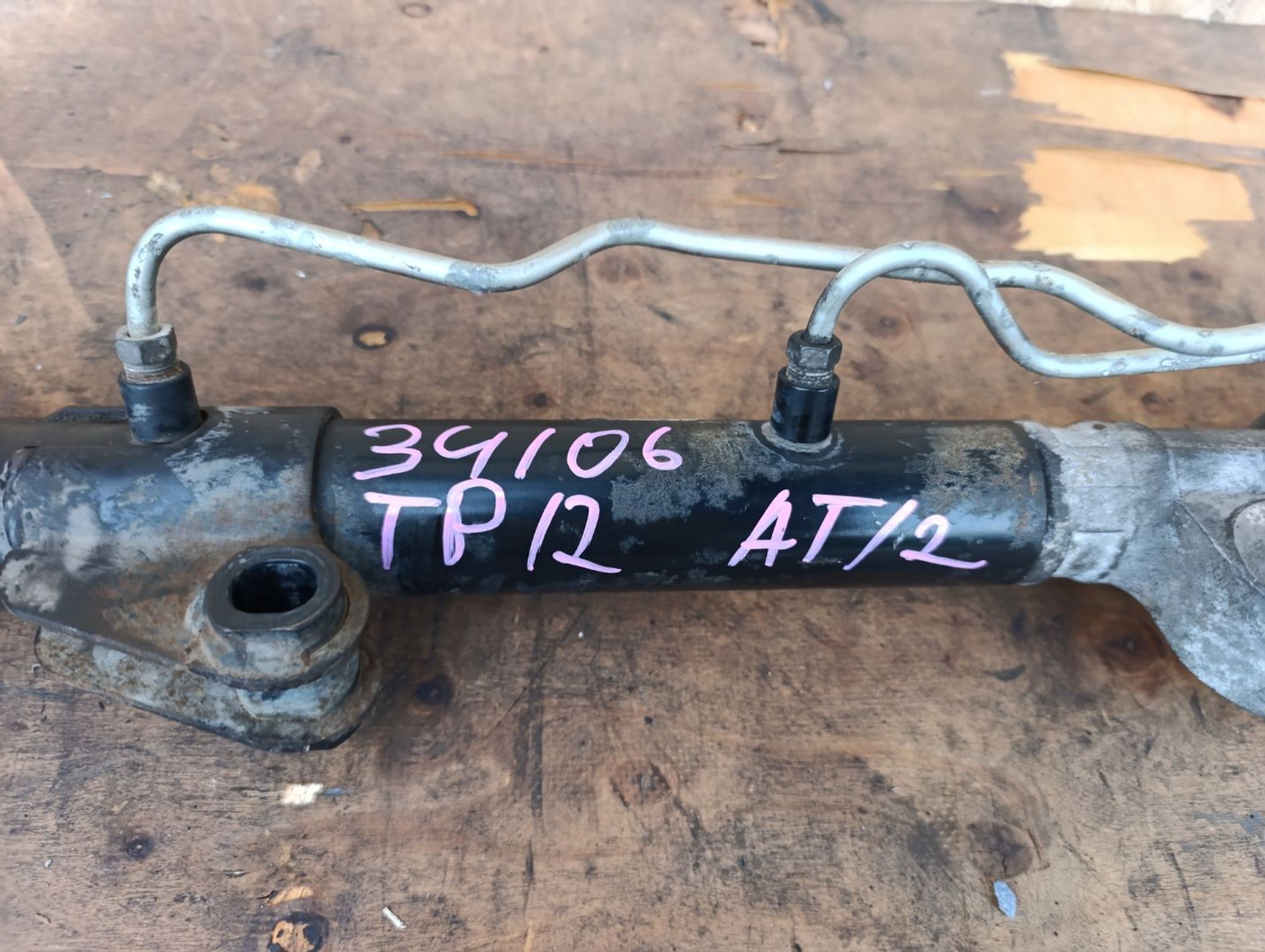 https://ycs.partsauto.market/partsauto-images/thmbs/userImages/d9b05010c61782443e0b3e264cf05921/part/93badb66-9d33-411a-ac63-0709f8d4bac6_1784390151235.jpg