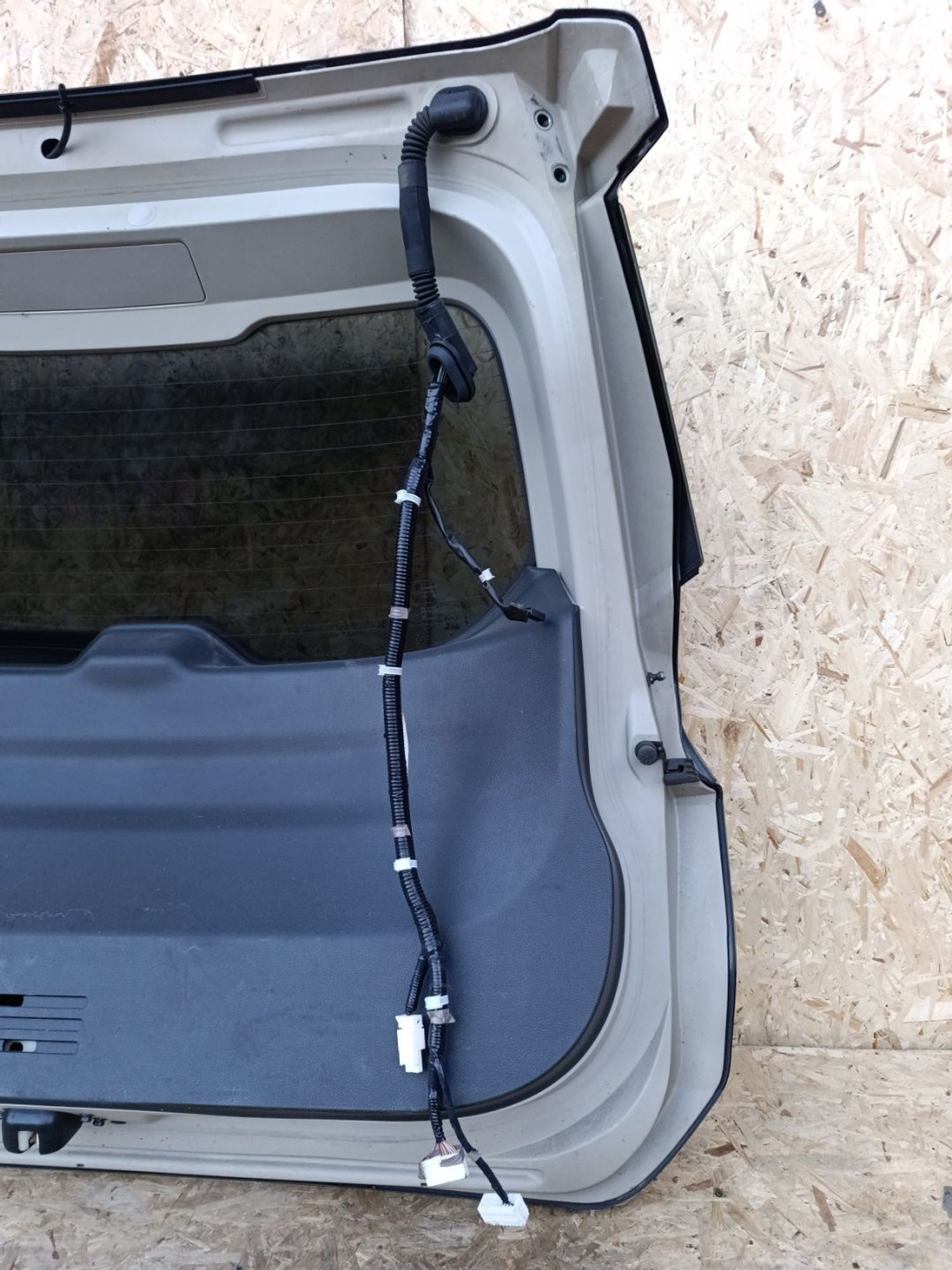 https://ycs.partsauto.market/partsauto-images/thmbs/userImages/d9b05010c61782443e0b3e264cf05921/part/94a30b85-e981-404b-b7a1-9bdcc5f3d67d_1781888613888.jpg