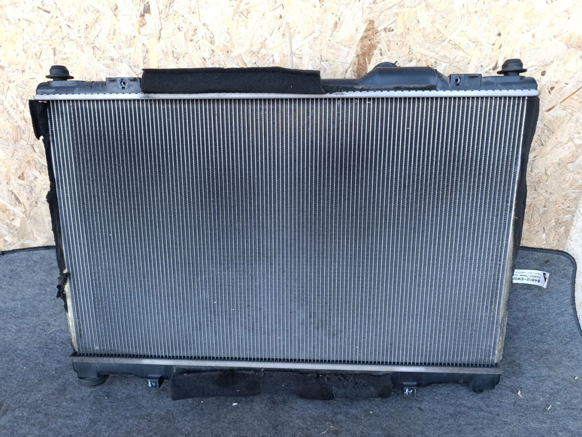 https://ycs.partsauto.market/partsauto-images/thmbs/userImages/d9b05010c61782443e0b3e264cf05921/part/94aac863-052c-41cb-855d-e74121e72335_1781620406252.jpg