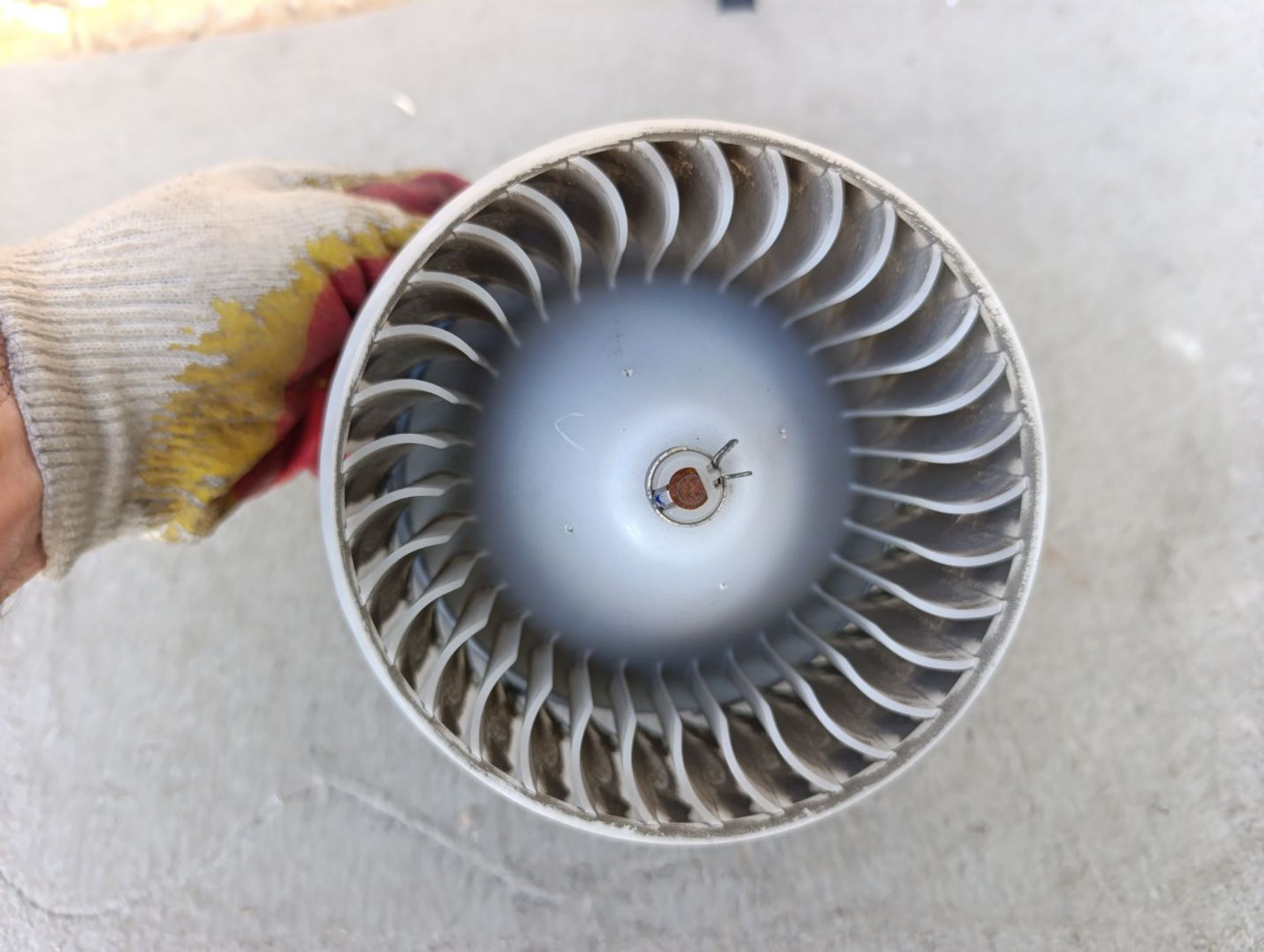 https://ycs.partsauto.market/partsauto-images/thmbs/userImages/d9b05010c61782443e0b3e264cf05921/part/956bbc13-d537-4c78-821d-4bfb899d7e58_1785418473678.jpg