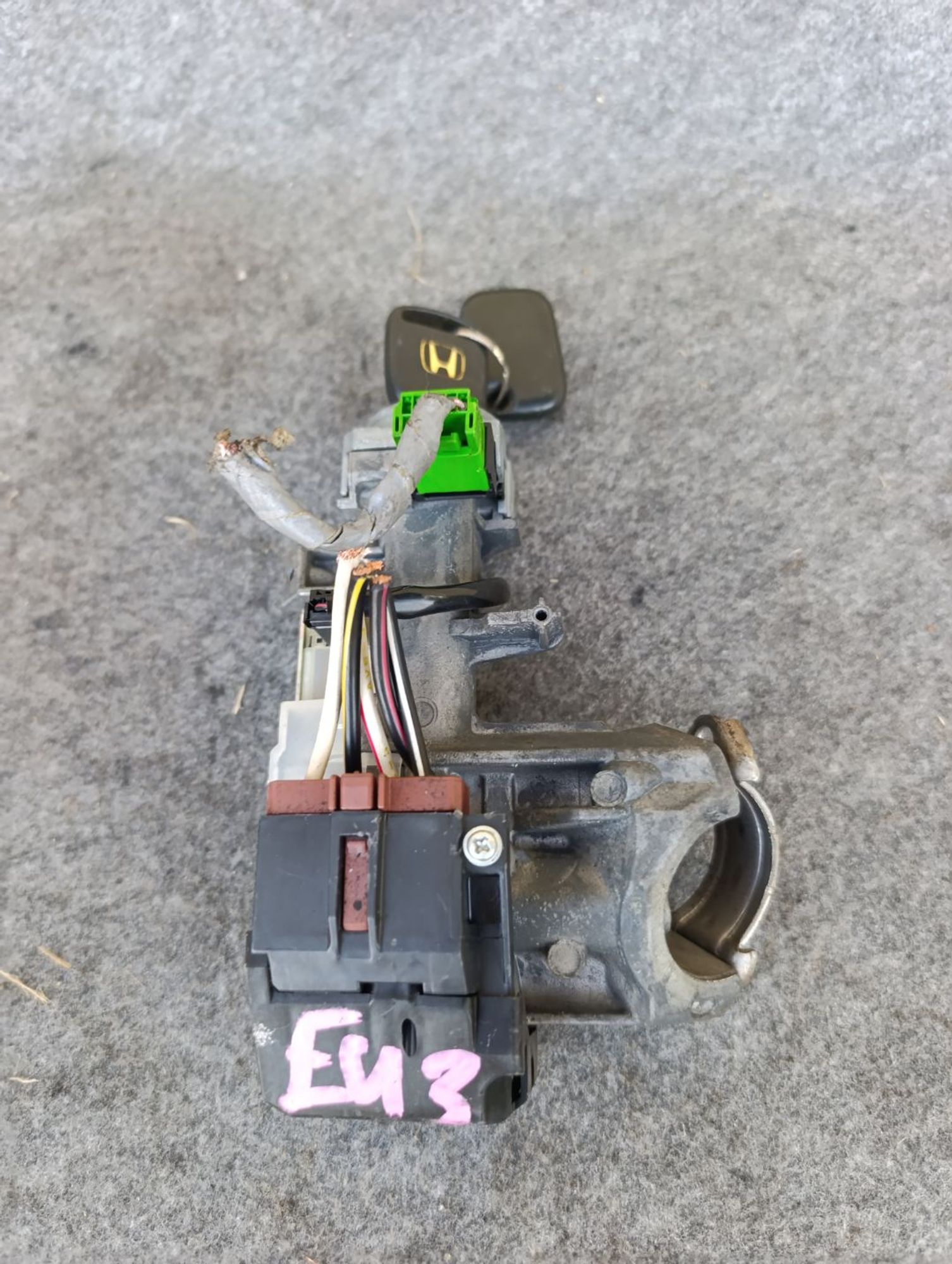 https://ycs.partsauto.market/partsauto-images/thmbs/userImages/d9b05010c61782443e0b3e264cf05921/part/958063ee-cc6a-44f9-8f1c-a96f3b57efc2_1783436627830.jpg