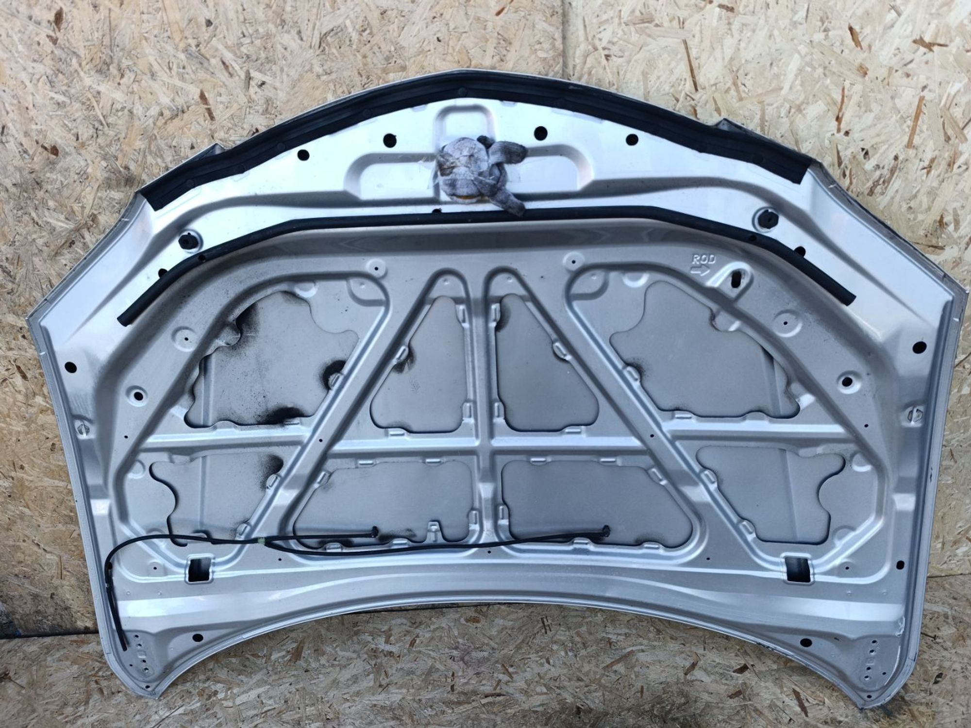 https://ycs.partsauto.market/partsauto-images/thmbs/userImages/d9b05010c61782443e0b3e264cf05921/part/972df41f-9426-4e12-a715-e4e5043fcb95_1781793959713.jpg