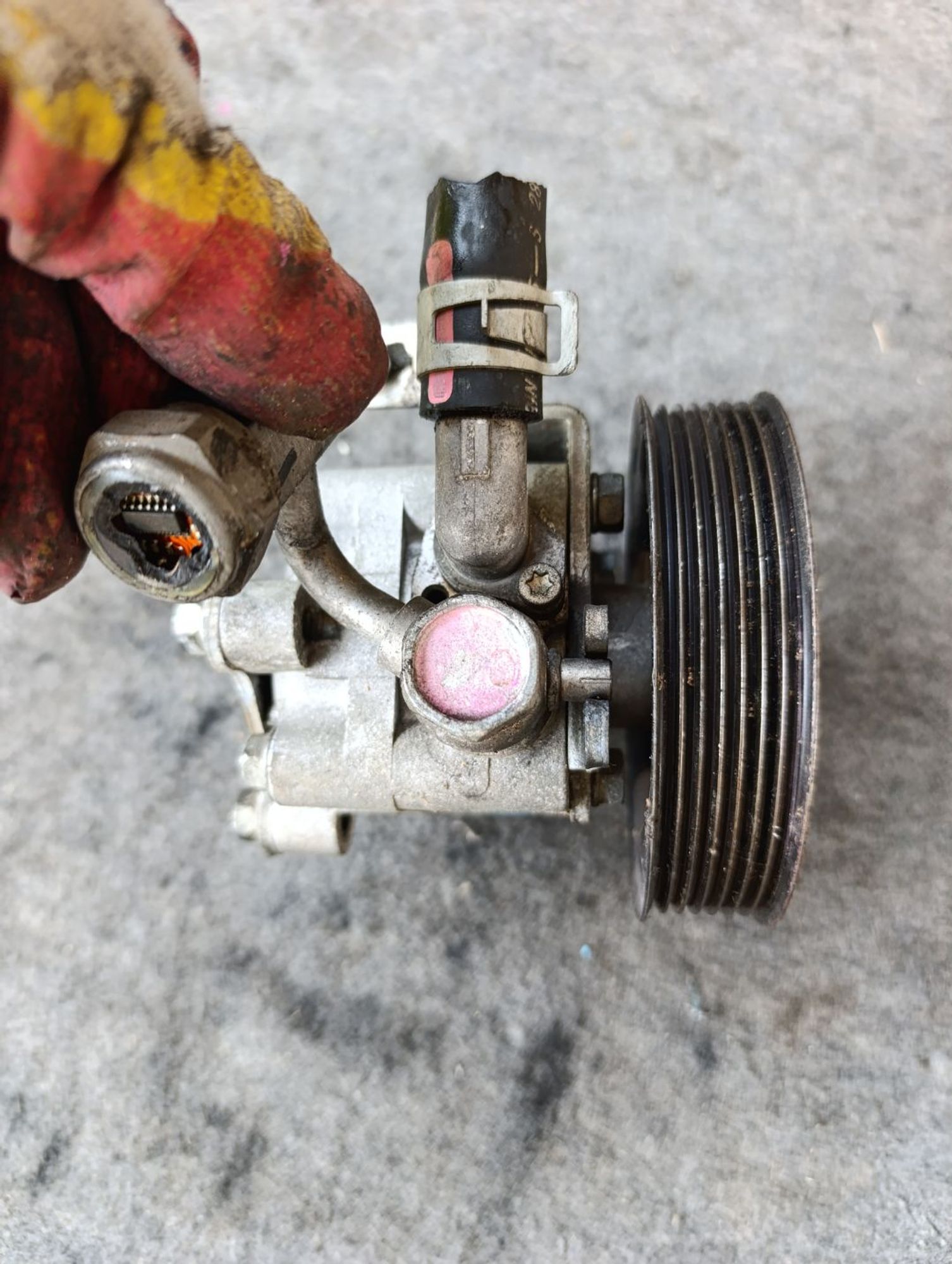 https://ycs.partsauto.market/partsauto-images/thmbs/userImages/d9b05010c61782443e0b3e264cf05921/part/974e33d1-aa72-477d-84f8-820980623a5c_1783512560504.jpg