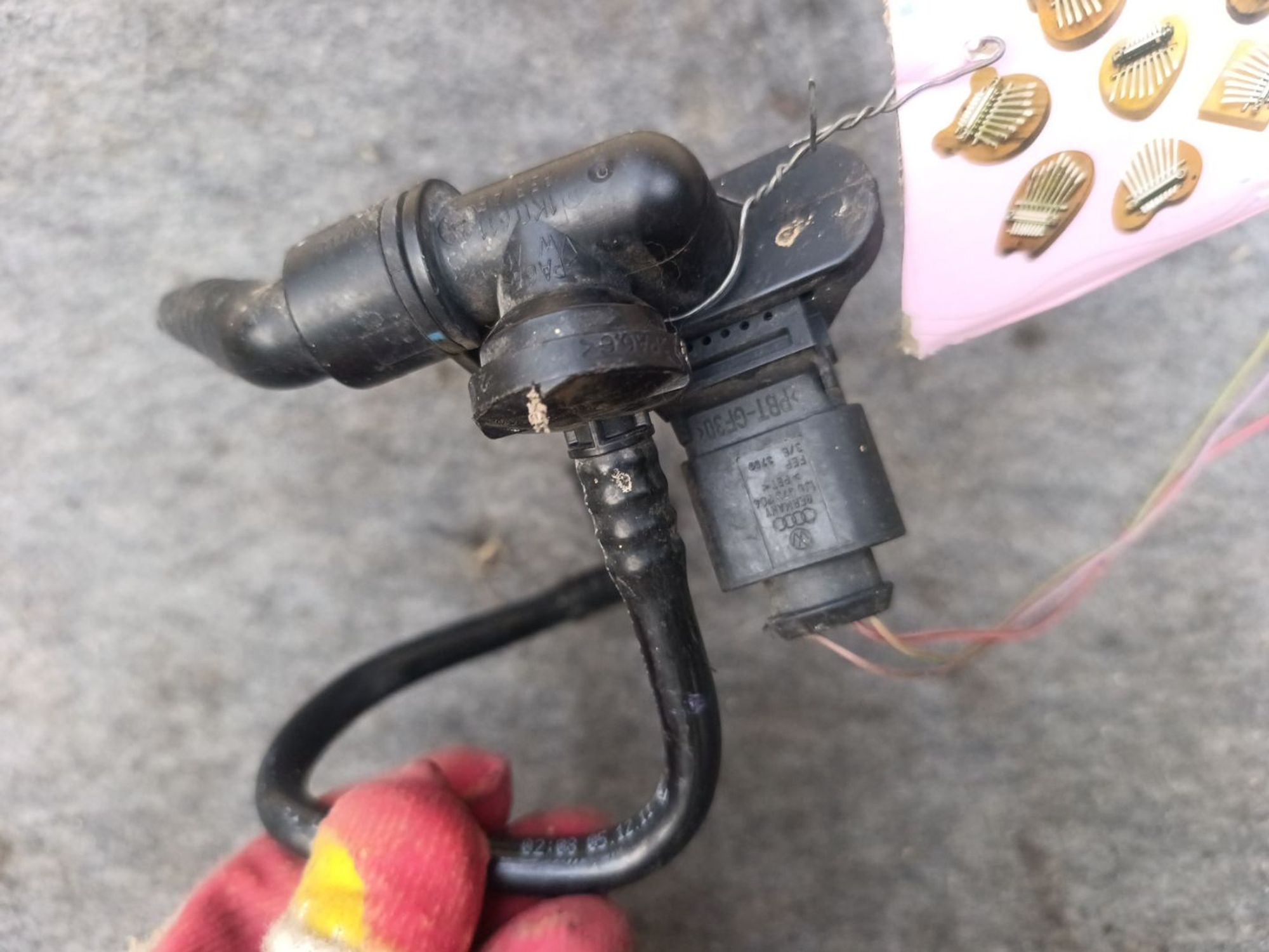 https://ycs.partsauto.market/partsauto-images/thmbs/userImages/d9b05010c61782443e0b3e264cf05921/part/98de4db0-1a76-426a-ad59-8092f6020457_1779637619806.jpg