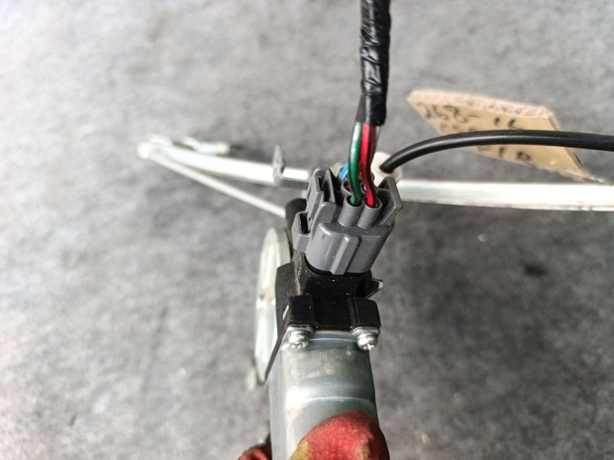 Стеклоподъемник правый Mitsubishi lancer cedia, 5200 рублей, Ленина