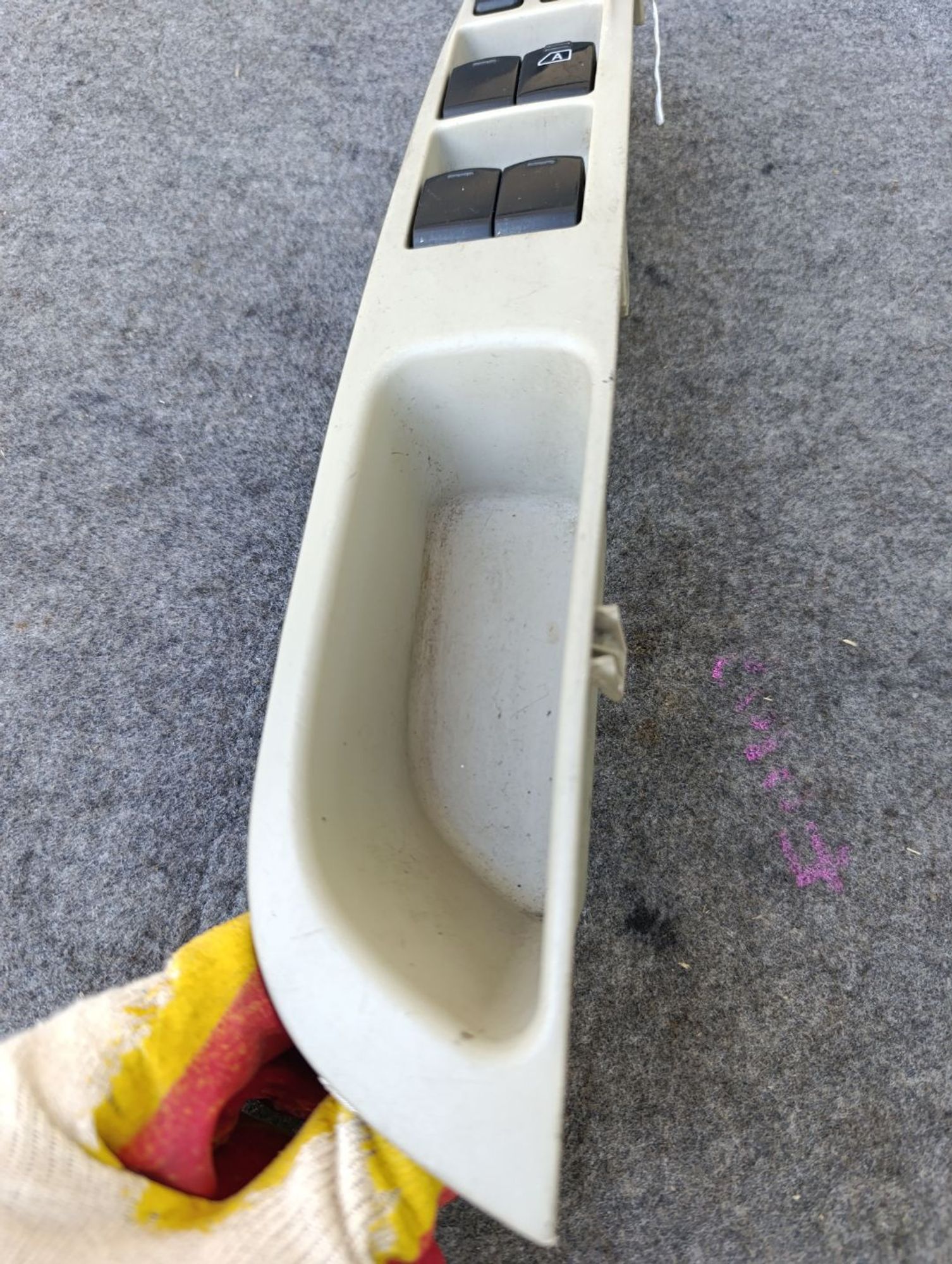 https://ycs.partsauto.market/partsauto-images/thmbs/userImages/d9b05010c61782443e0b3e264cf05921/part/9bb8691f-05e3-45f9-b3d0-194f4364aec1_1783337484558.jpg