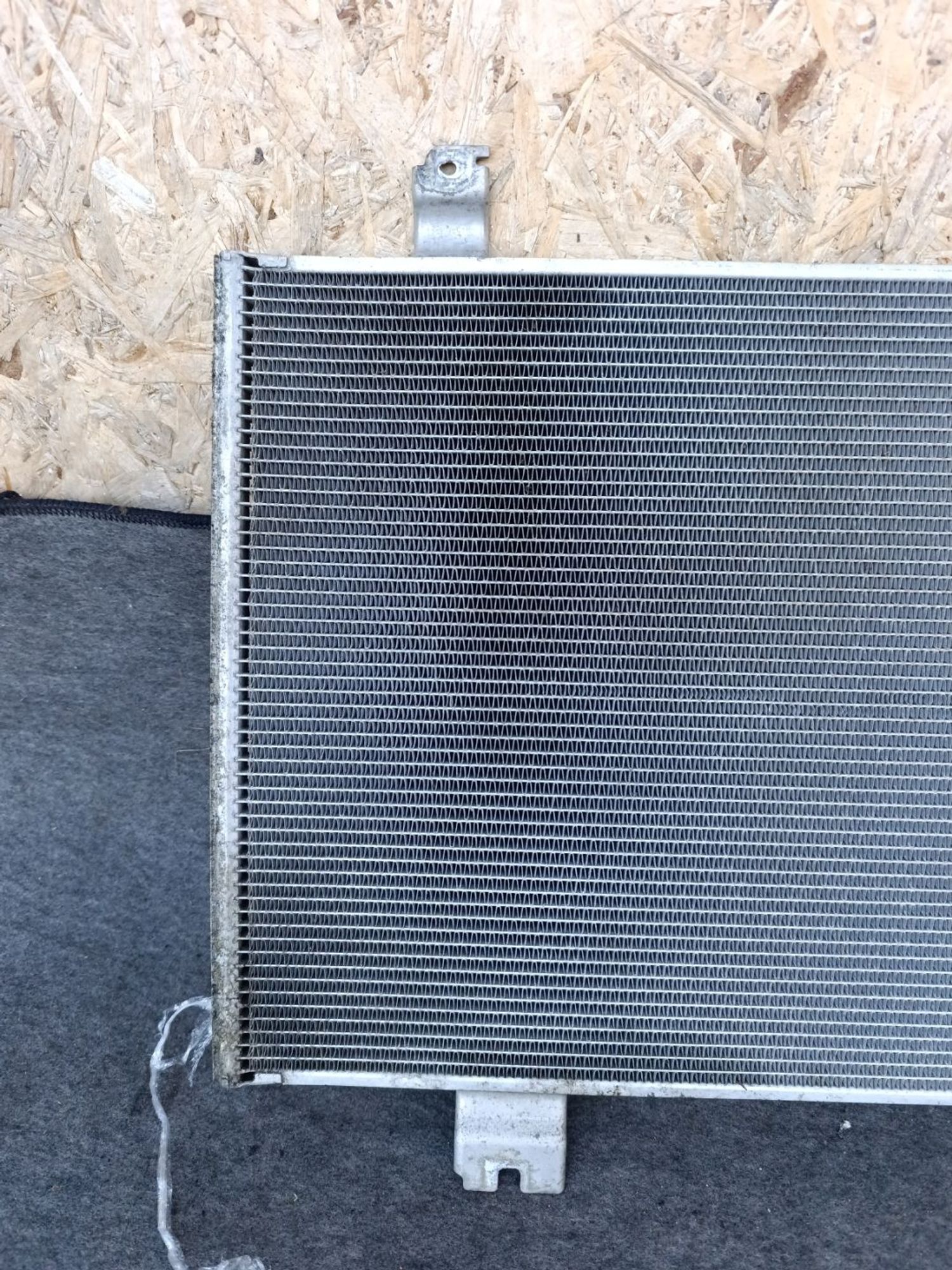 https://ycs.partsauto.market/partsauto-images/thmbs/userImages/d9b05010c61782443e0b3e264cf05921/part/9c076dfb-113e-470e-bdf2-6f2d6ef8433e_1781195291848.jpg