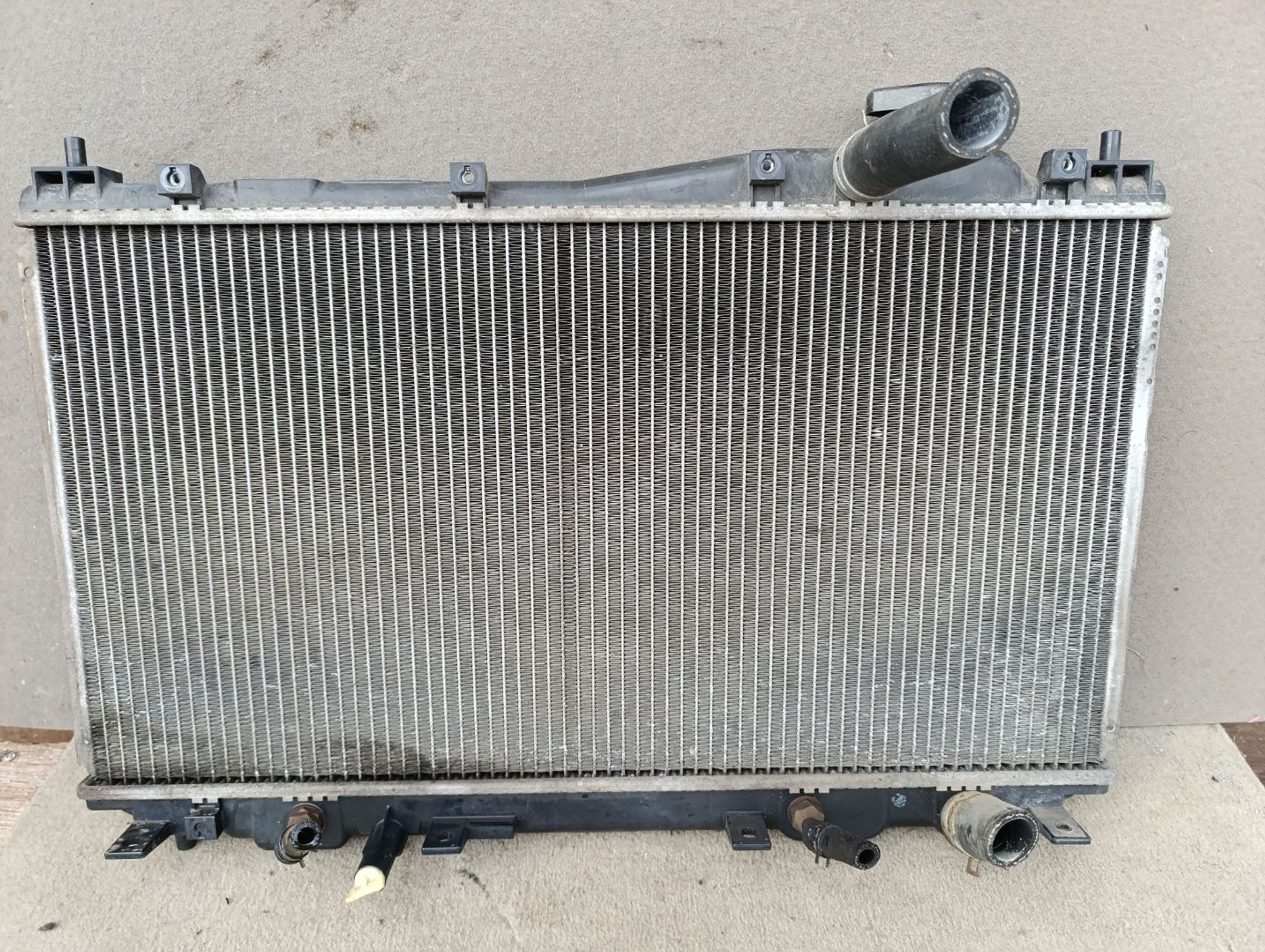 https://ycs.partsauto.market/partsauto-images/thmbs/userImages/d9b05010c61782443e0b3e264cf05921/part/9c7a6905-7823-40c9-8a7f-d75b3c431a4d_1737795147107.jpg