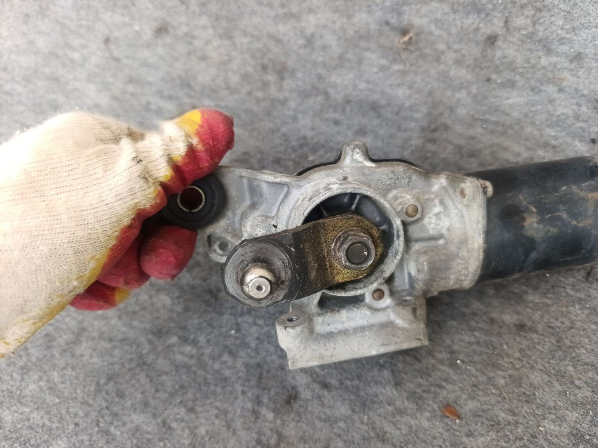 https://ycs.partsauto.market/partsauto-images/thmbs/userImages/d9b05010c61782443e0b3e264cf05921/part/9d7ec3a5-94b0-43e6-9528-b4f5f41e4331_1779636363514.jpg