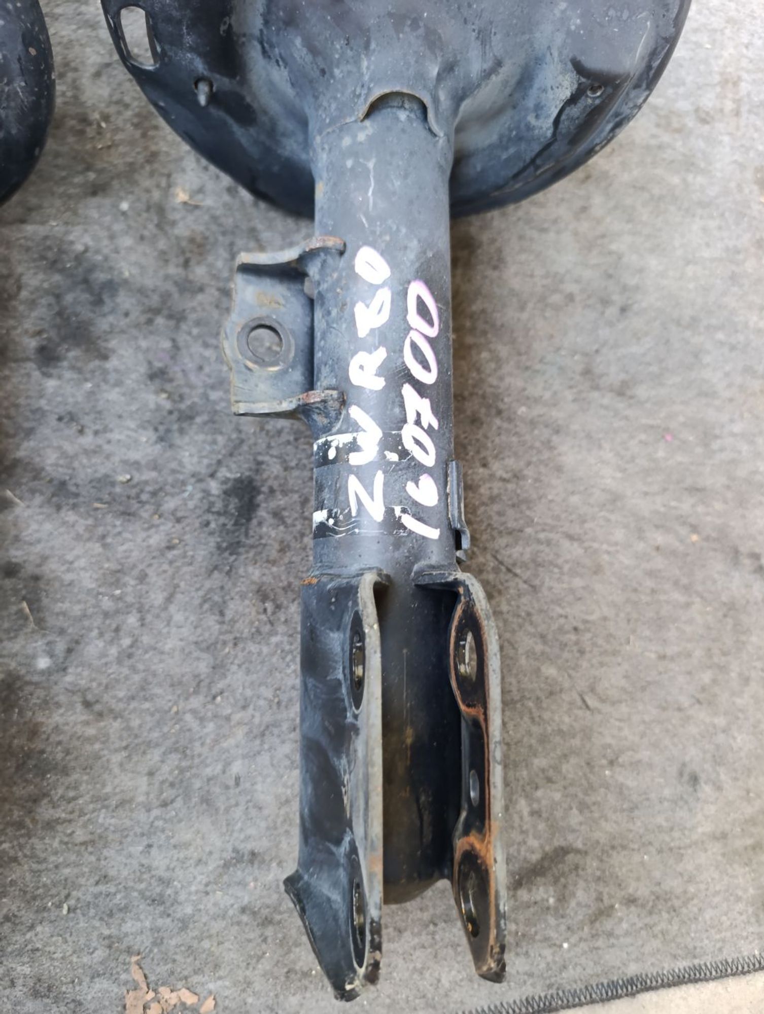 https://ycs.partsauto.market/partsauto-images/thmbs/userImages/d9b05010c61782443e0b3e264cf05921/part/9e1f7825-c1a2-44bd-bb68-c38d4186feb4_1784192384685.jpg