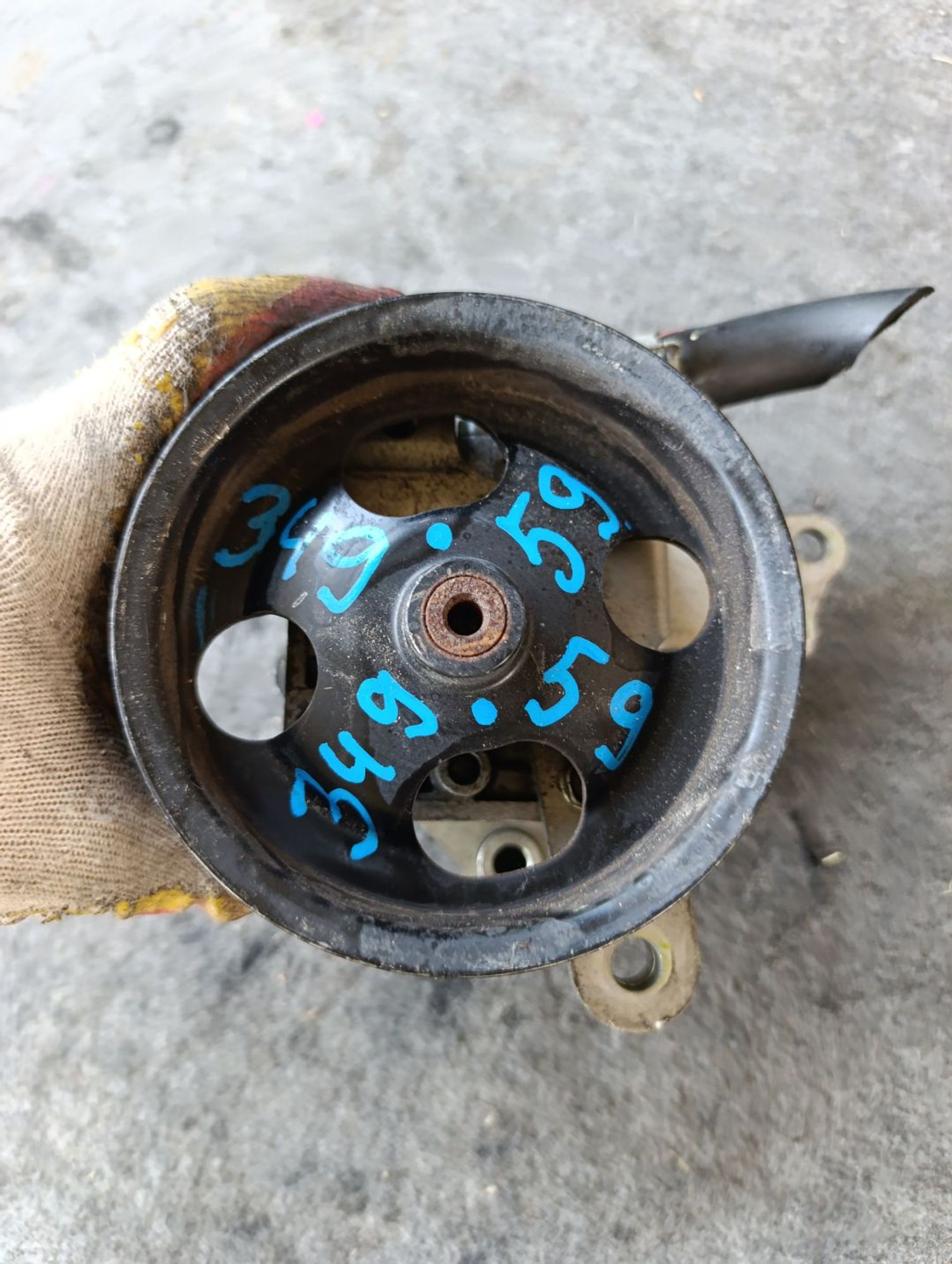 https://ycs.partsauto.market/partsauto-images/thmbs/userImages/d9b05010c61782443e0b3e264cf05921/part/9f13a671-8233-449a-ae1a-75933a11c119_1783512462728.jpg