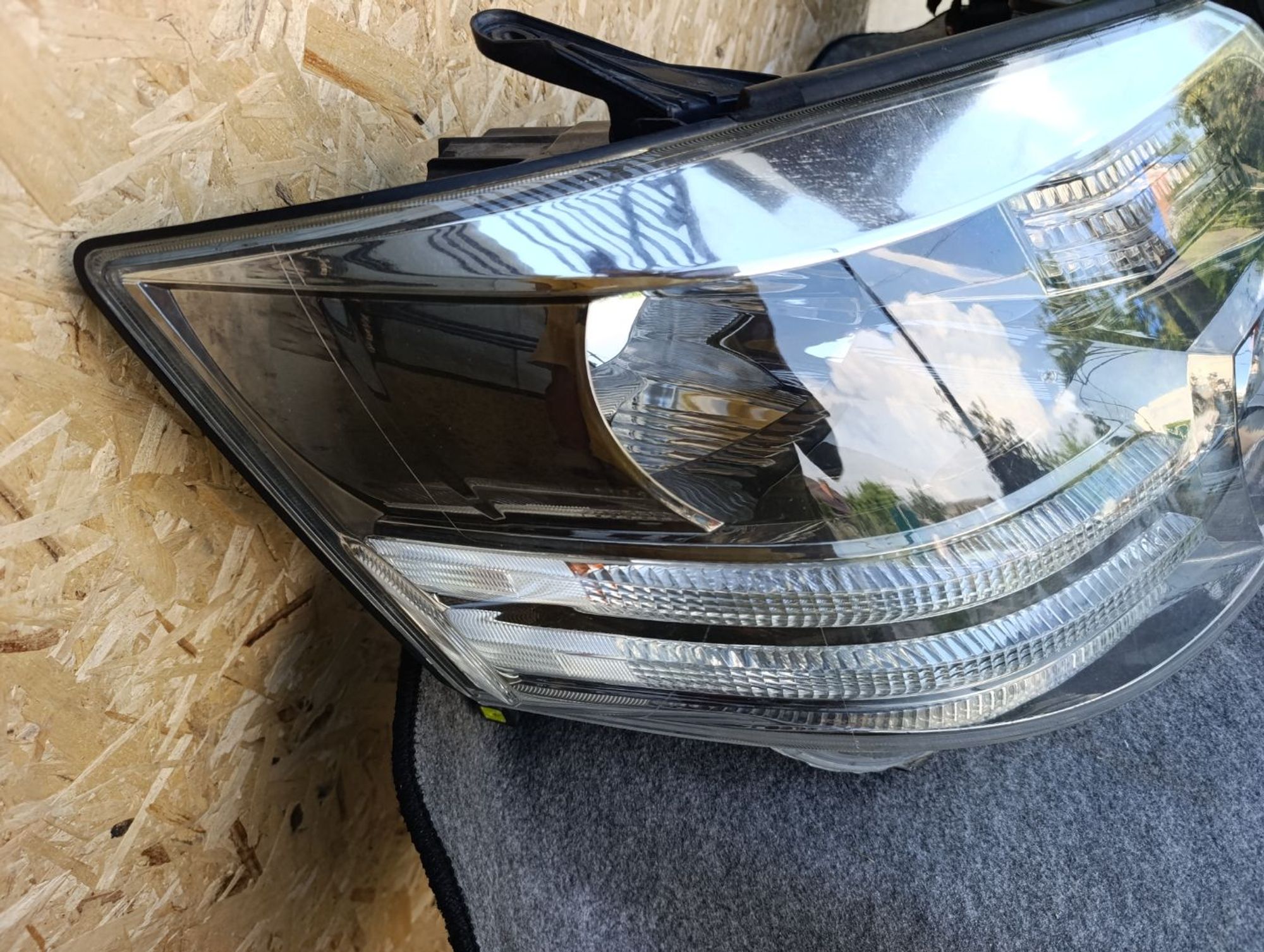 https://ycs.partsauto.market/partsauto-images/thmbs/userImages/d9b05010c61782443e0b3e264cf05921/part/9f5da2dd-5cbe-4a17-8714-7c45978b0e1e_1783516422958.jpg