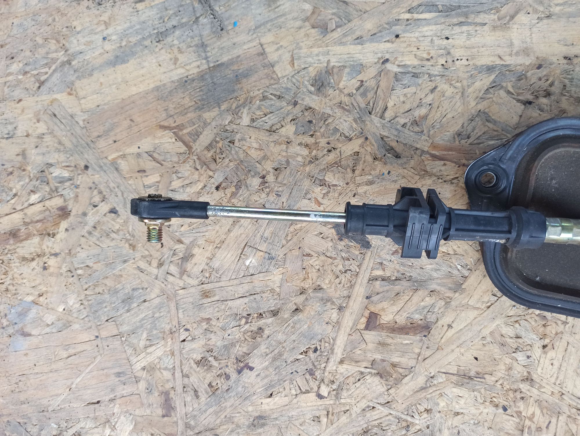https://ycs.partsauto.market/partsauto-images/thmbs/userImages/d9b05010c61782443e0b3e264cf05921/part/a0397392-2d21-475d-a4cc-096c55b0d263_1719245721159.jpg