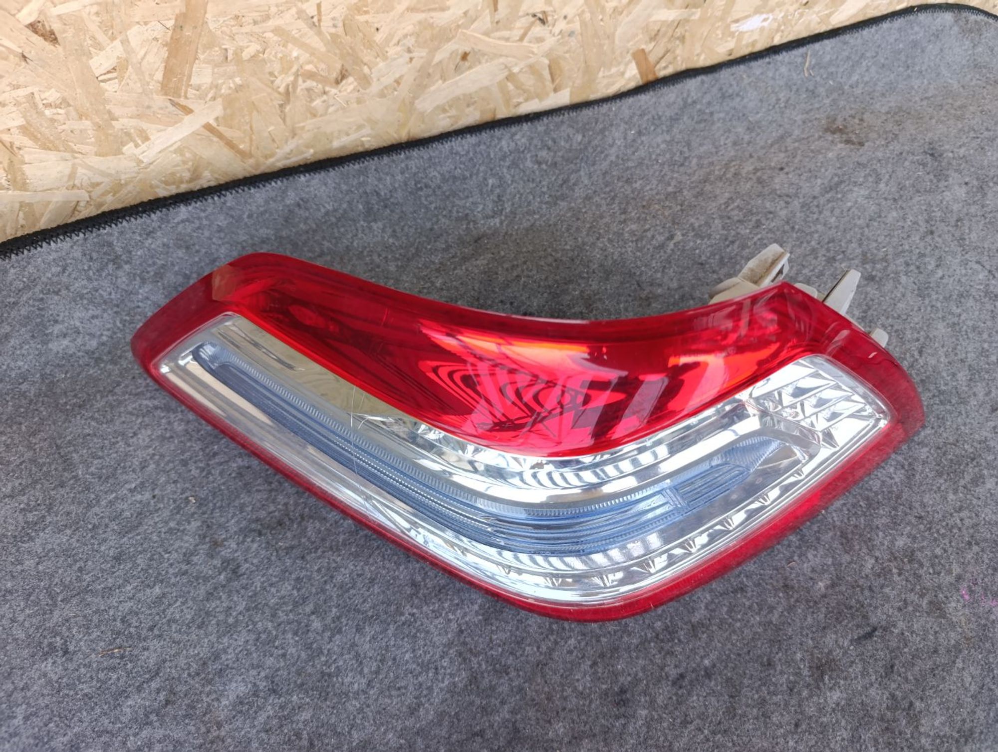https://ycs.partsauto.market/partsauto-images/thmbs/userImages/d9b05010c61782443e0b3e264cf05921/part/a05f72f0-c7fb-4789-98b3-472ddb991608_1783441454616.jpg
