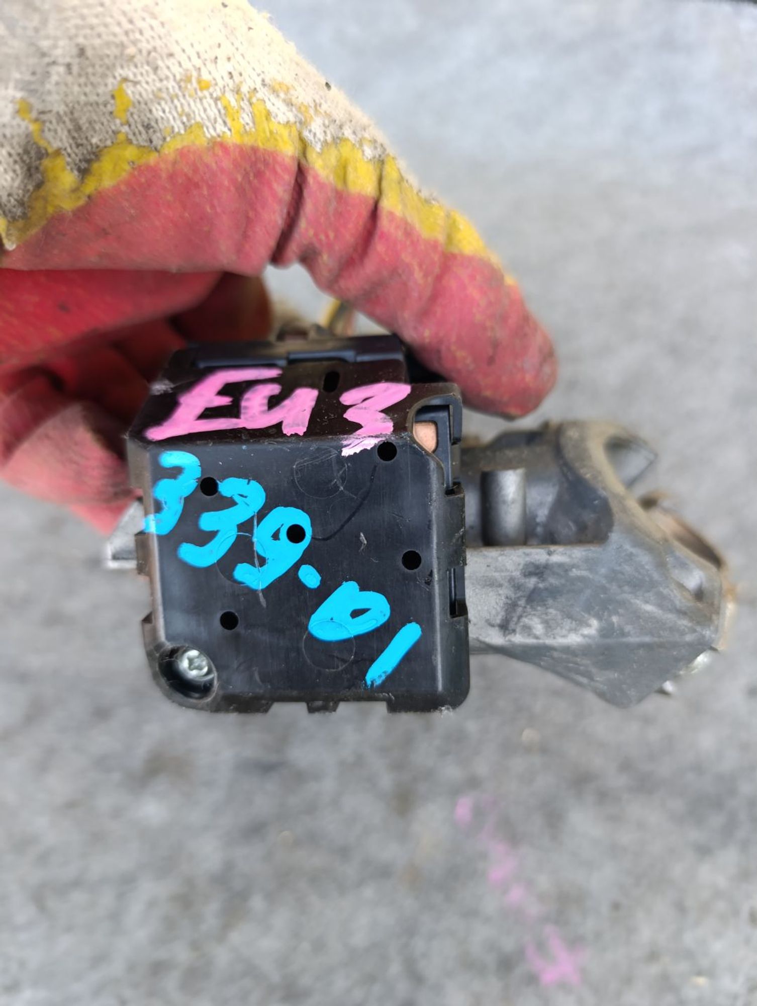 https://ycs.partsauto.market/partsauto-images/thmbs/userImages/d9b05010c61782443e0b3e264cf05921/part/a105bfa3-4583-46a3-bf8a-67256907745c_1783436629866.jpg