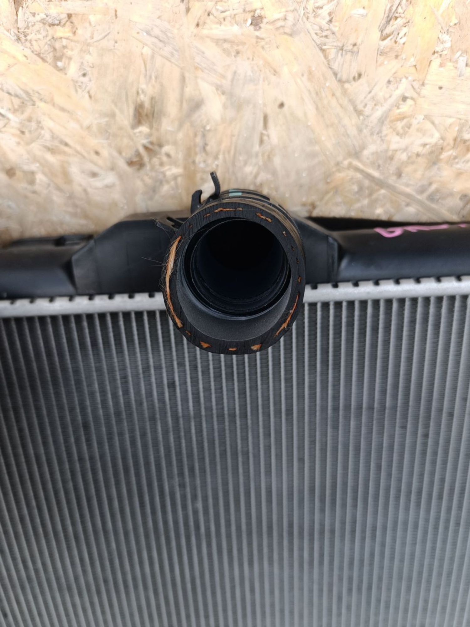 https://ycs.partsauto.market/partsauto-images/thmbs/userImages/d9b05010c61782443e0b3e264cf05921/part/a1ec102c-f281-4093-9672-9f246f9f0a9e_1781098160280.jpg