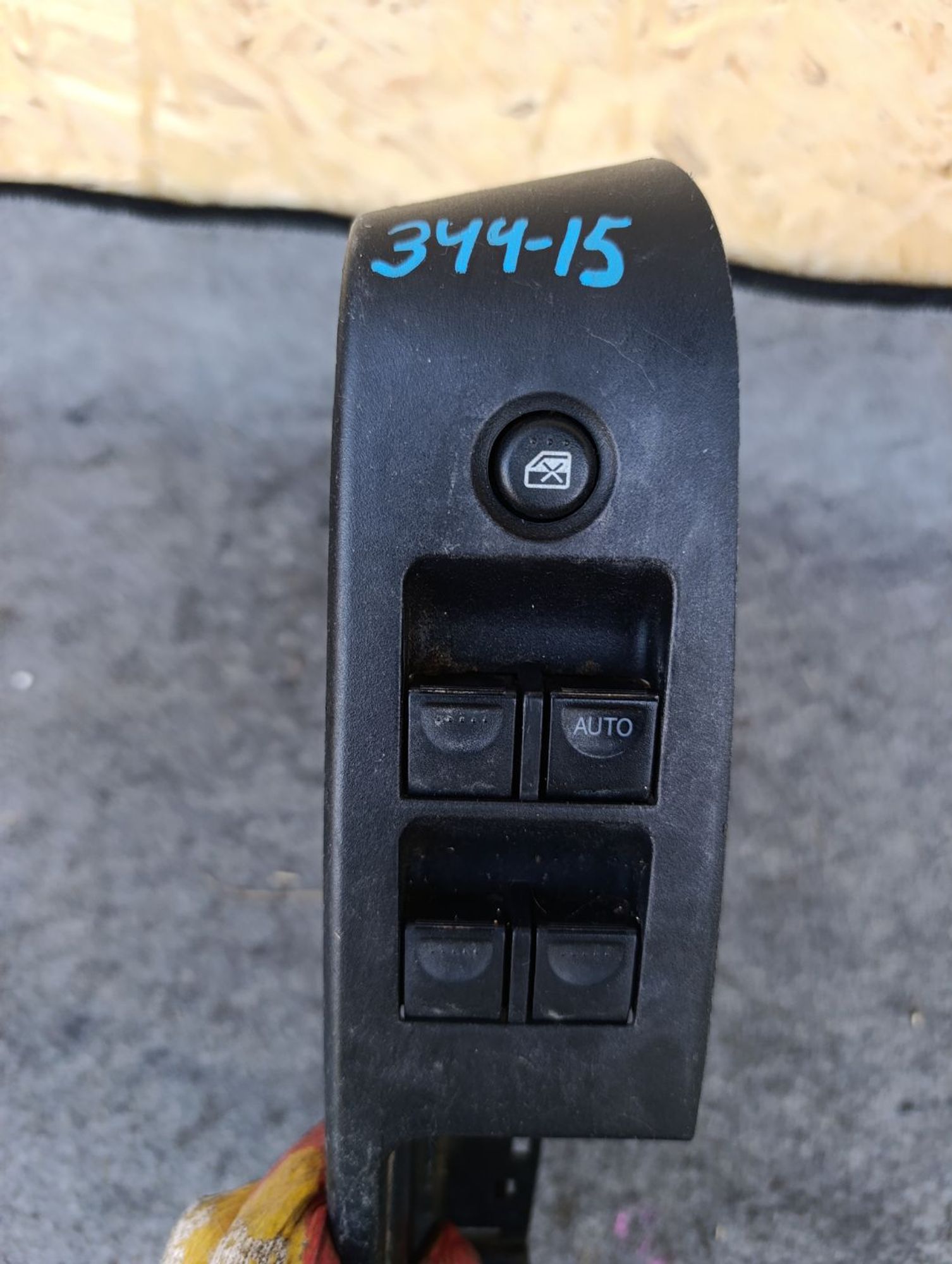 https://ycs.partsauto.market/partsauto-images/thmbs/userImages/d9b05010c61782443e0b3e264cf05921/part/a445b2eb-0207-45a8-877d-d27563744a25_1783432373123.jpg