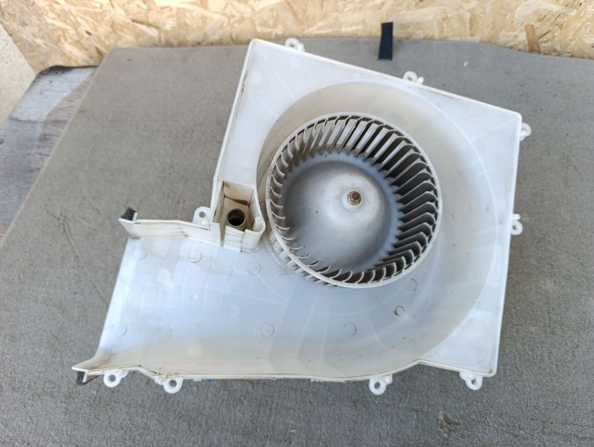 https://ycs.partsauto.market/partsauto-images/thmbs/userImages/d9b05010c61782443e0b3e264cf05921/part/a61e47a4-73f9-4729-9cc1-b44082d2bcd3_1785417538664.jpg