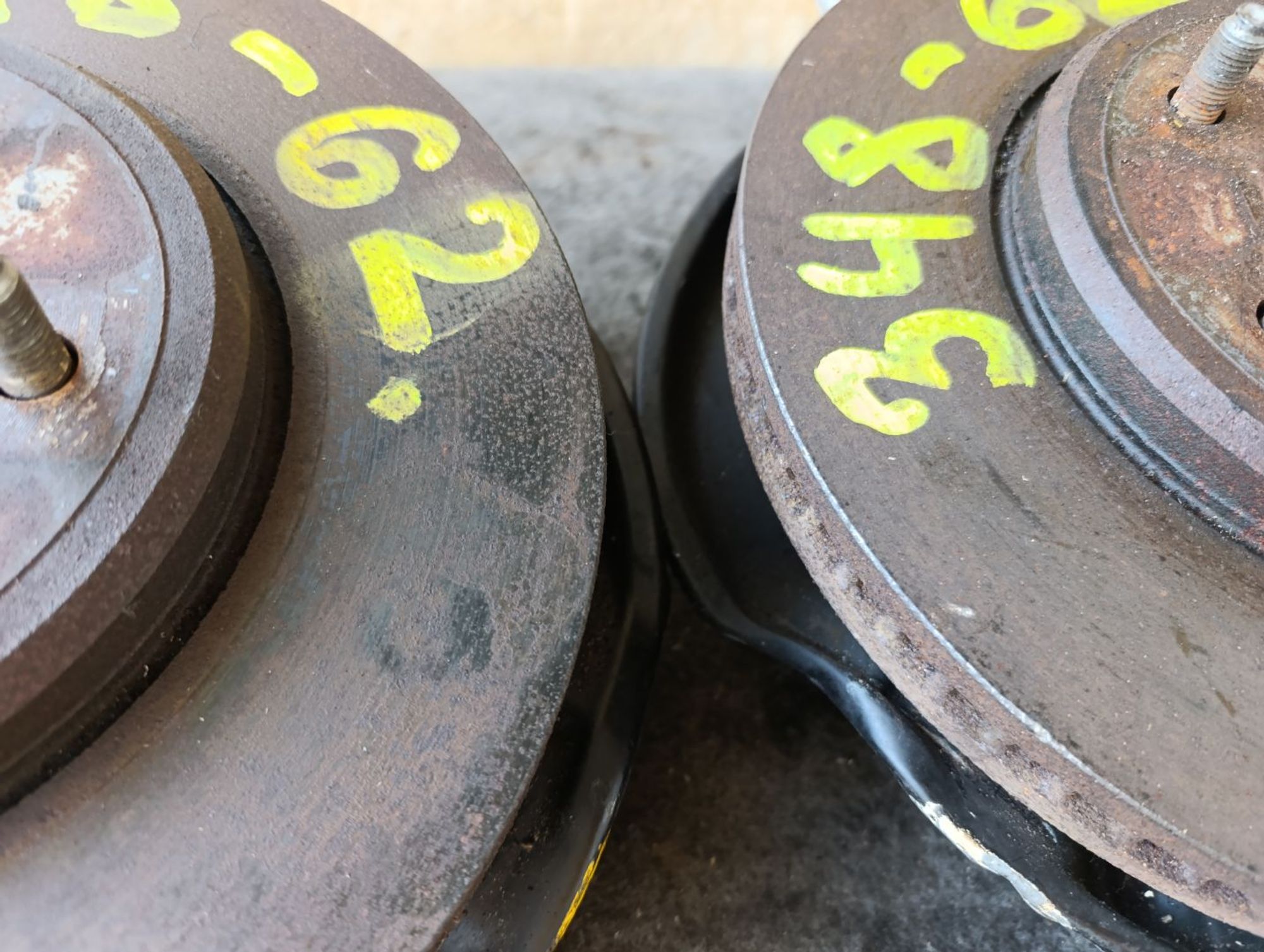 https://ycs.partsauto.market/partsauto-images/thmbs/userImages/d9b05010c61782443e0b3e264cf05921/part/a6f25af3-fa8f-4a41-a230-03e2b7b72e62_1783771961670.jpg