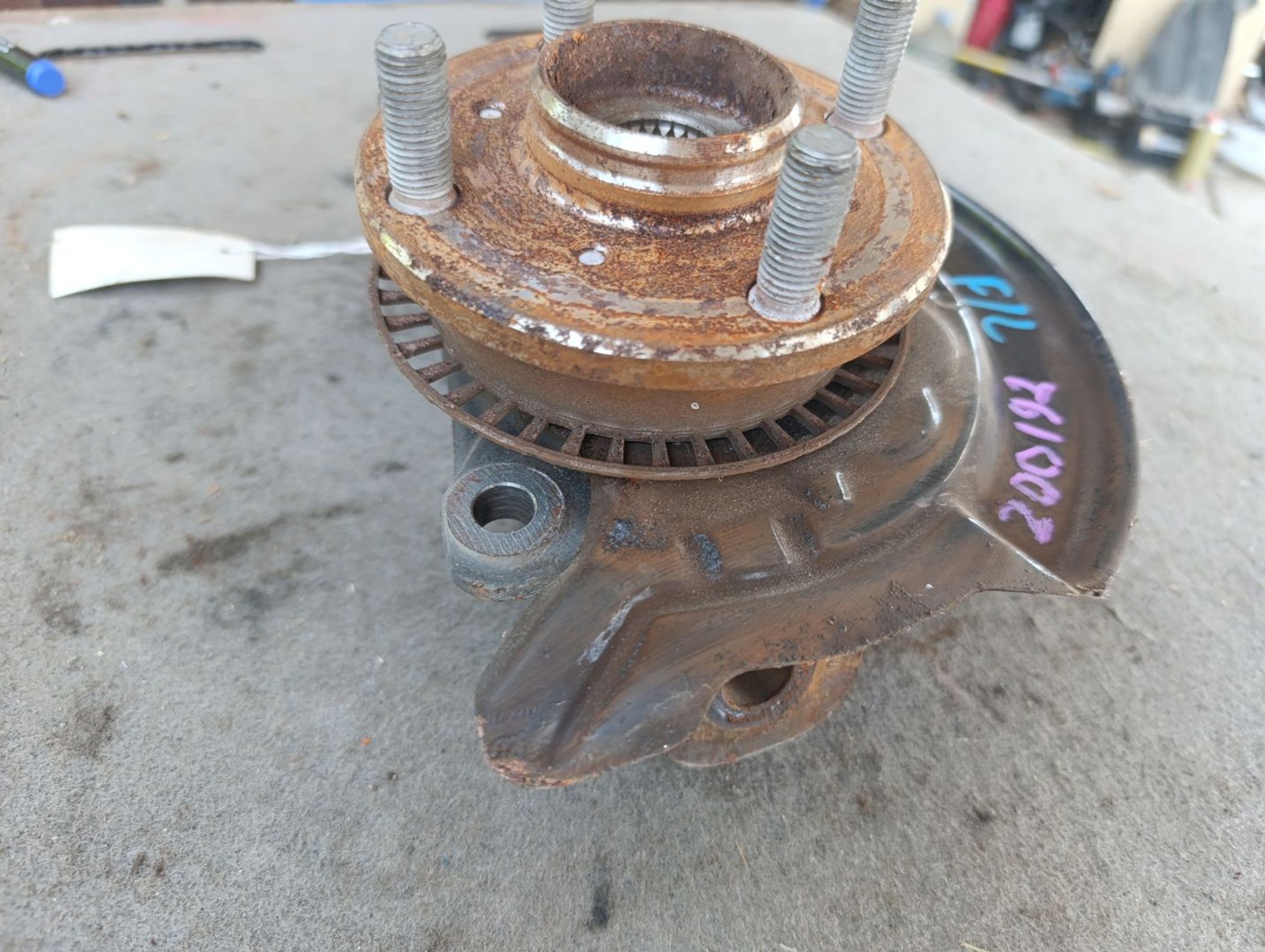 Ступица Toyota Passo kgc10 передняя левая, 1800 рублей, Ленина