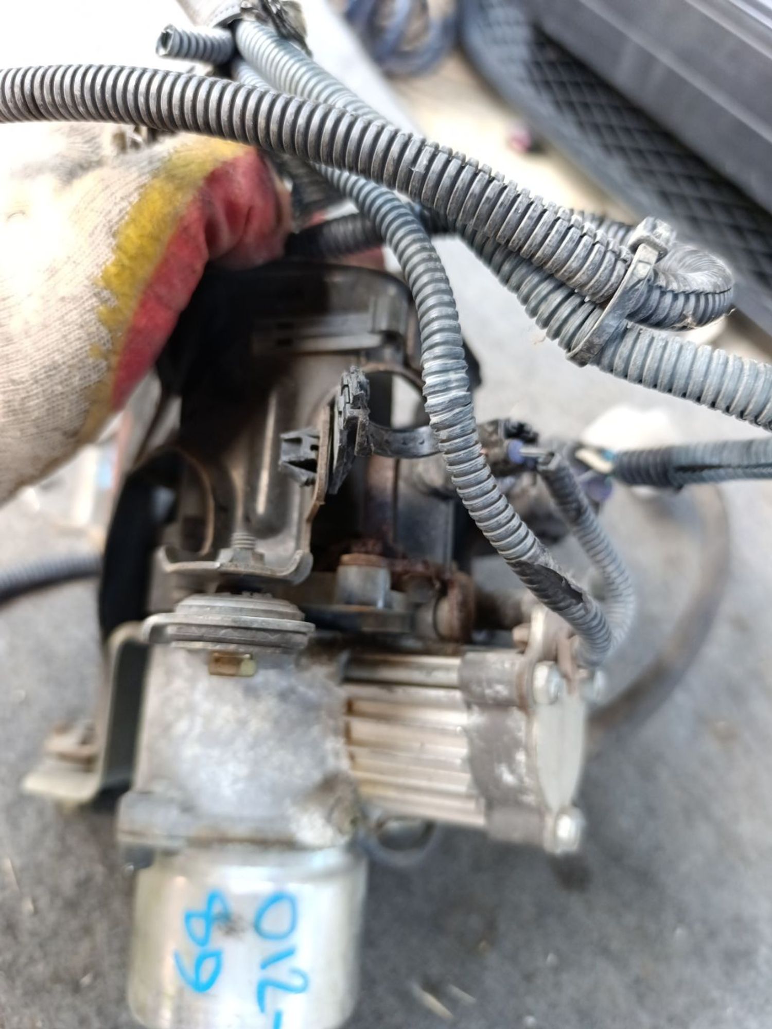 https://ycs.partsauto.market/partsauto-images/thmbs/userImages/d9b05010c61782443e0b3e264cf05921/part/a83afd1d-1b16-4445-acf3-debf0b6eb3d0_1781611463486.jpg