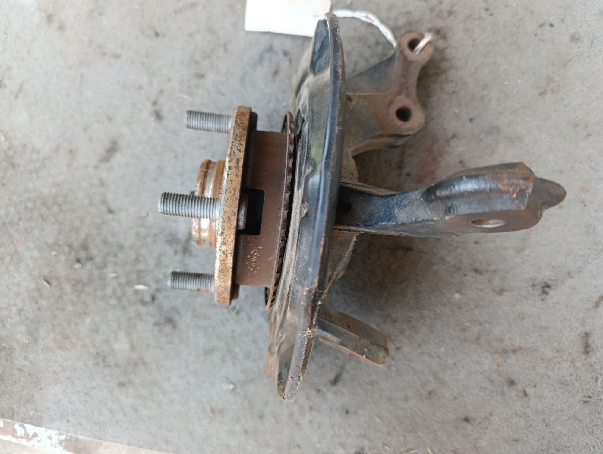 Ступица Toyota Passo kgc10 передняя левая, 1800 рублей, Ленина